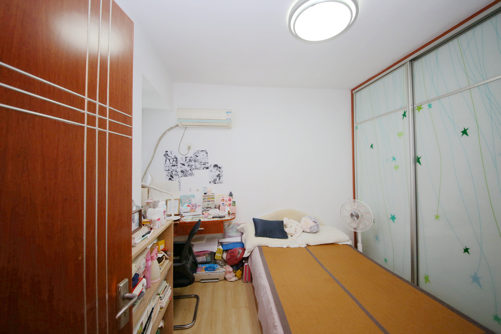 湘域中央  2室2厅1卫    75.0万卧室