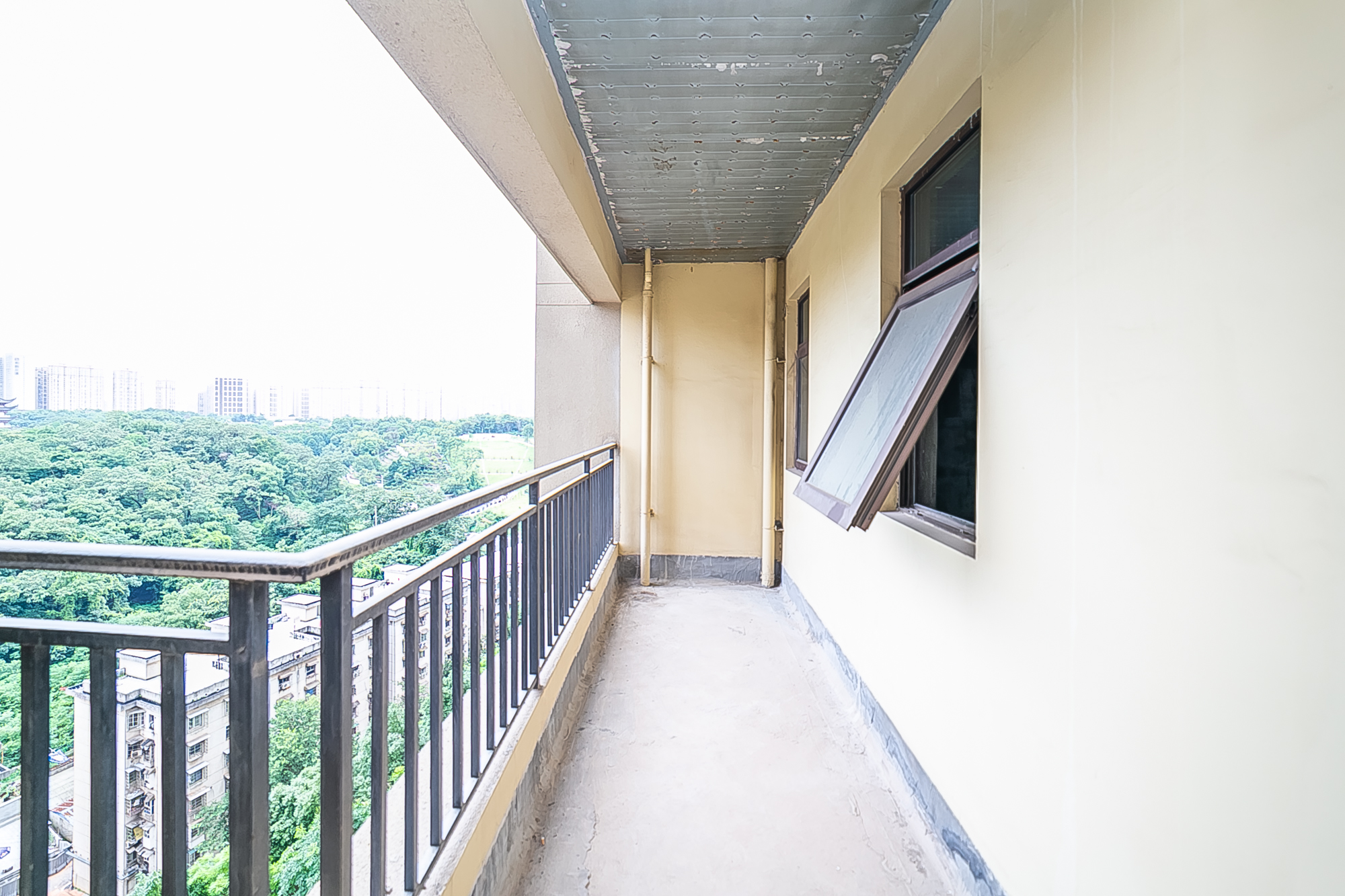 中建江山壹号  5室2厅4卫   620.00万阳台