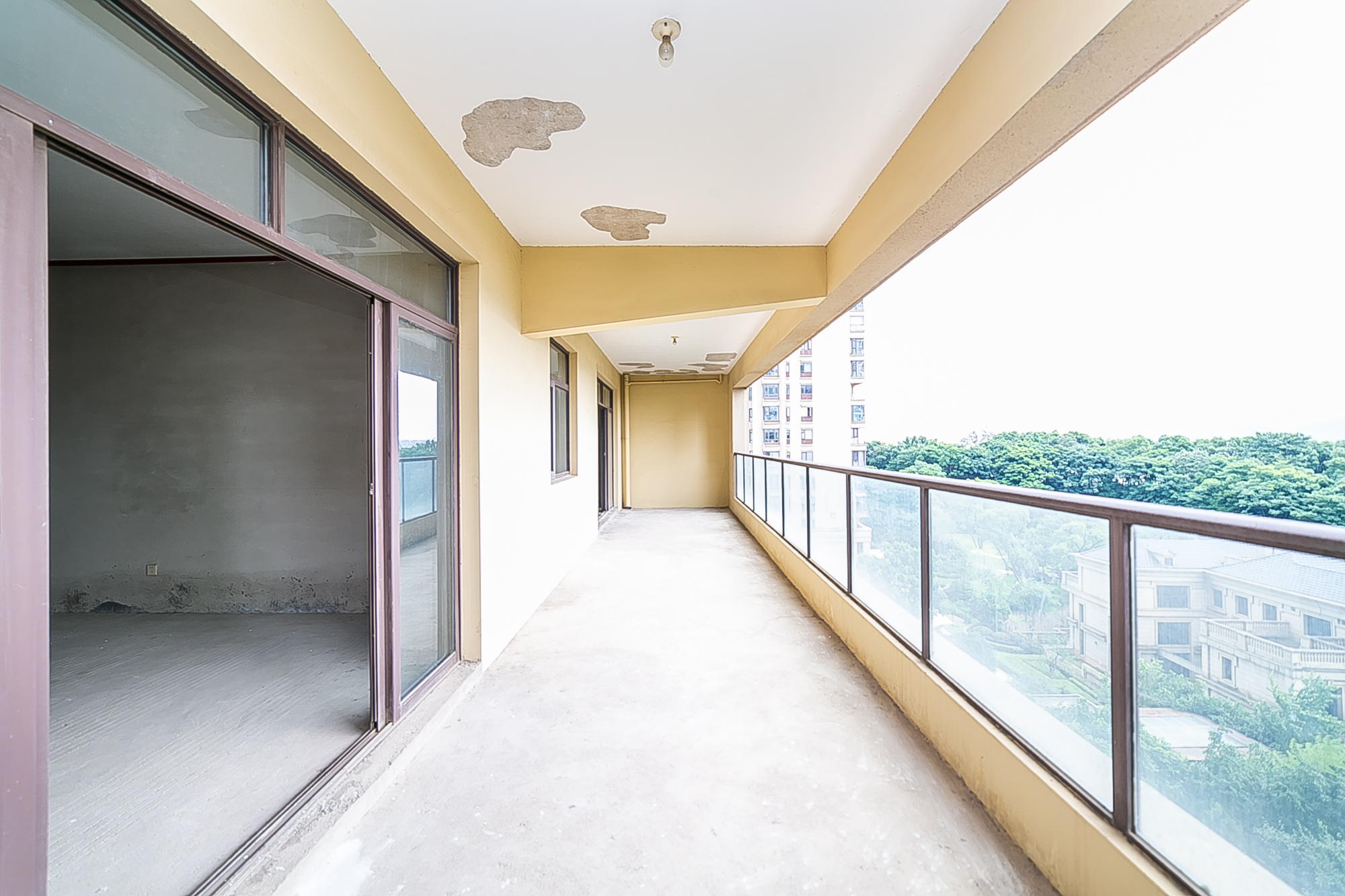 中建江山壹号  5室2厅4卫   620.00万阳台