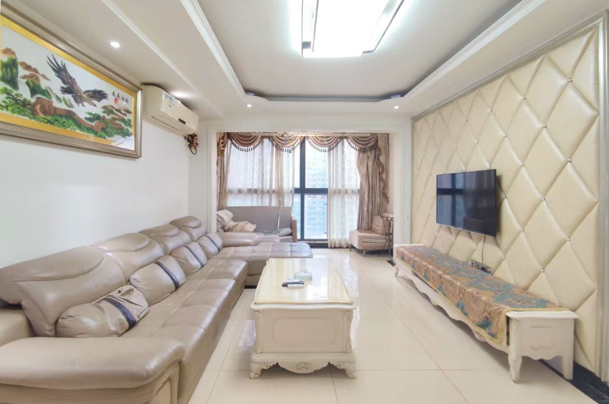 高鑫麓城  2室2厅1卫    87.0万 高鑫麓城  2室2厅1卫    87.0万客厅