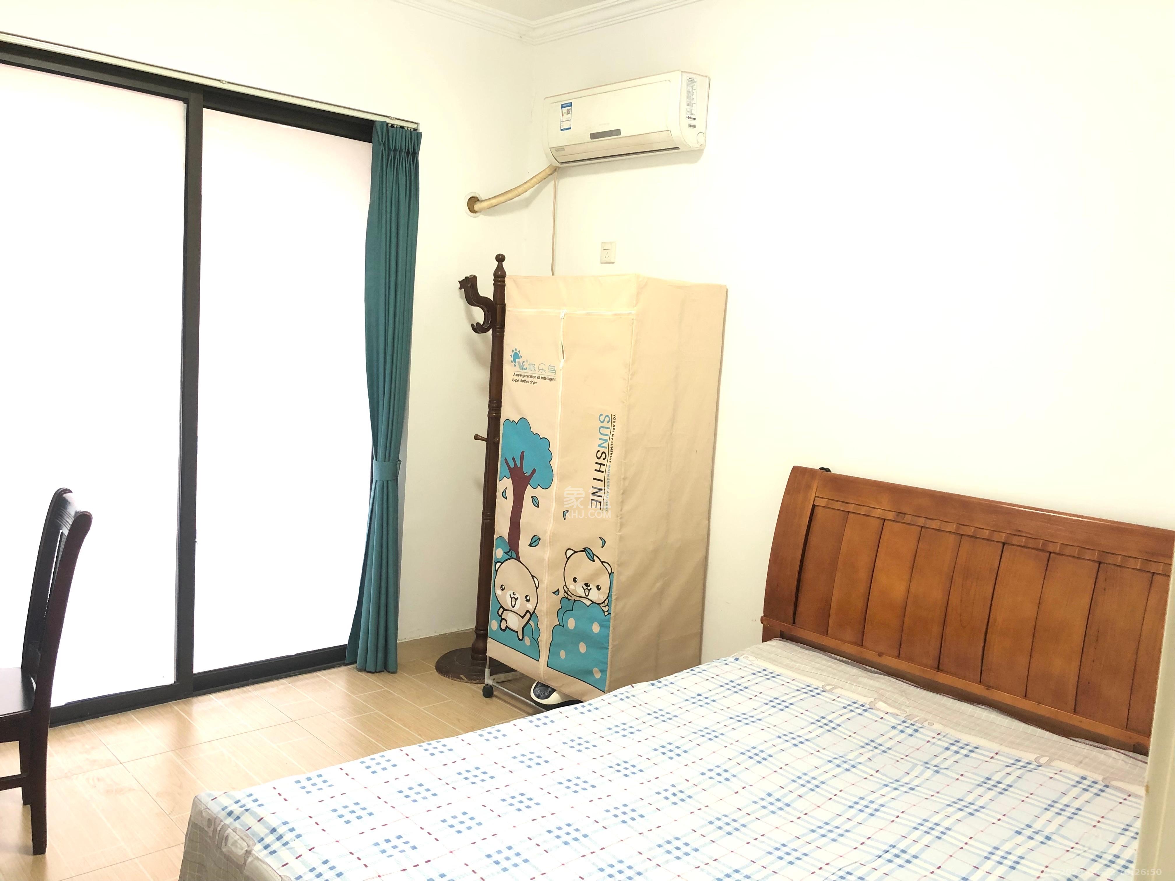 德润小区（丰升德润小区）  3室2厅2卫   2500.00元/月室内图