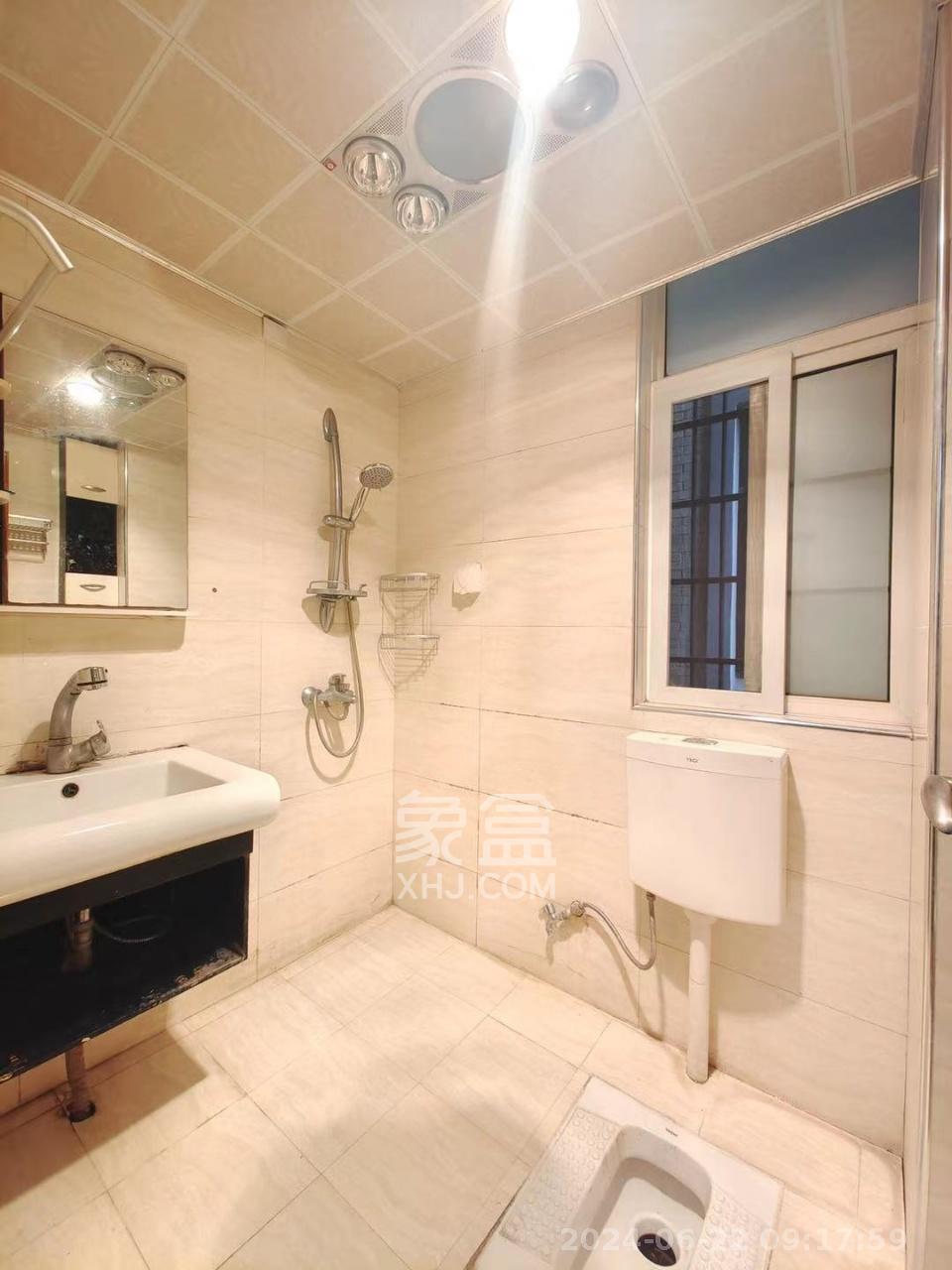 沁园春御院  1室2厅2卫    3000.0元/月室内图