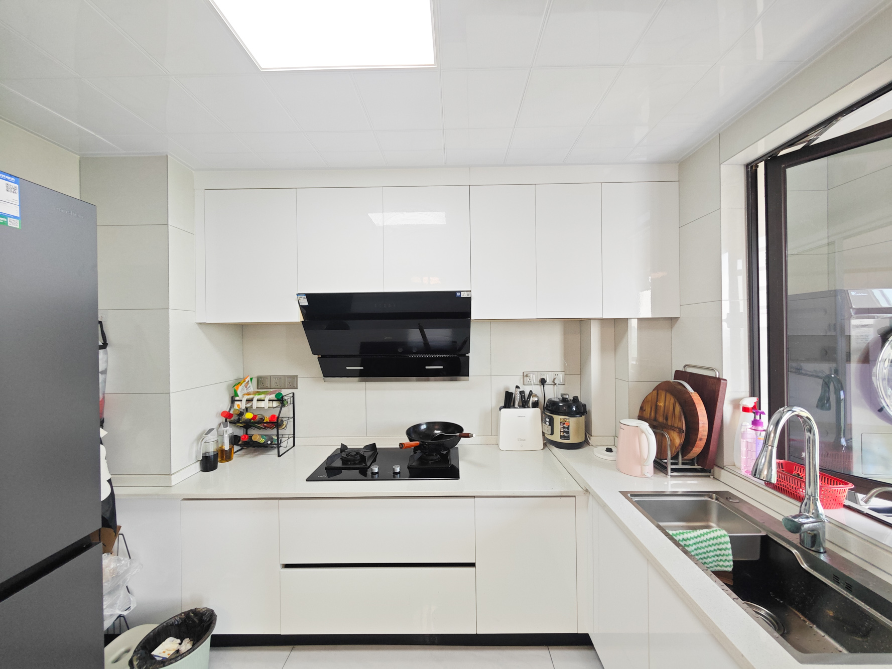 长房明宸府  3室2厅2卫    123.0万 长房明宸府  3室2厅2卫    123.0万厨房