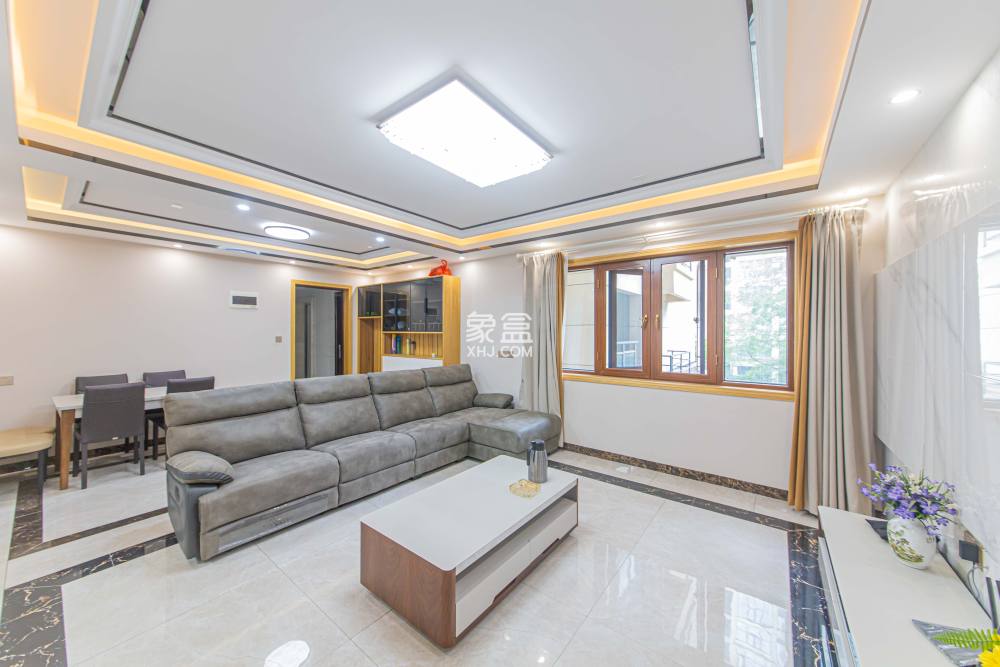 鑫远玲珑  3室2厅2卫    116.0万