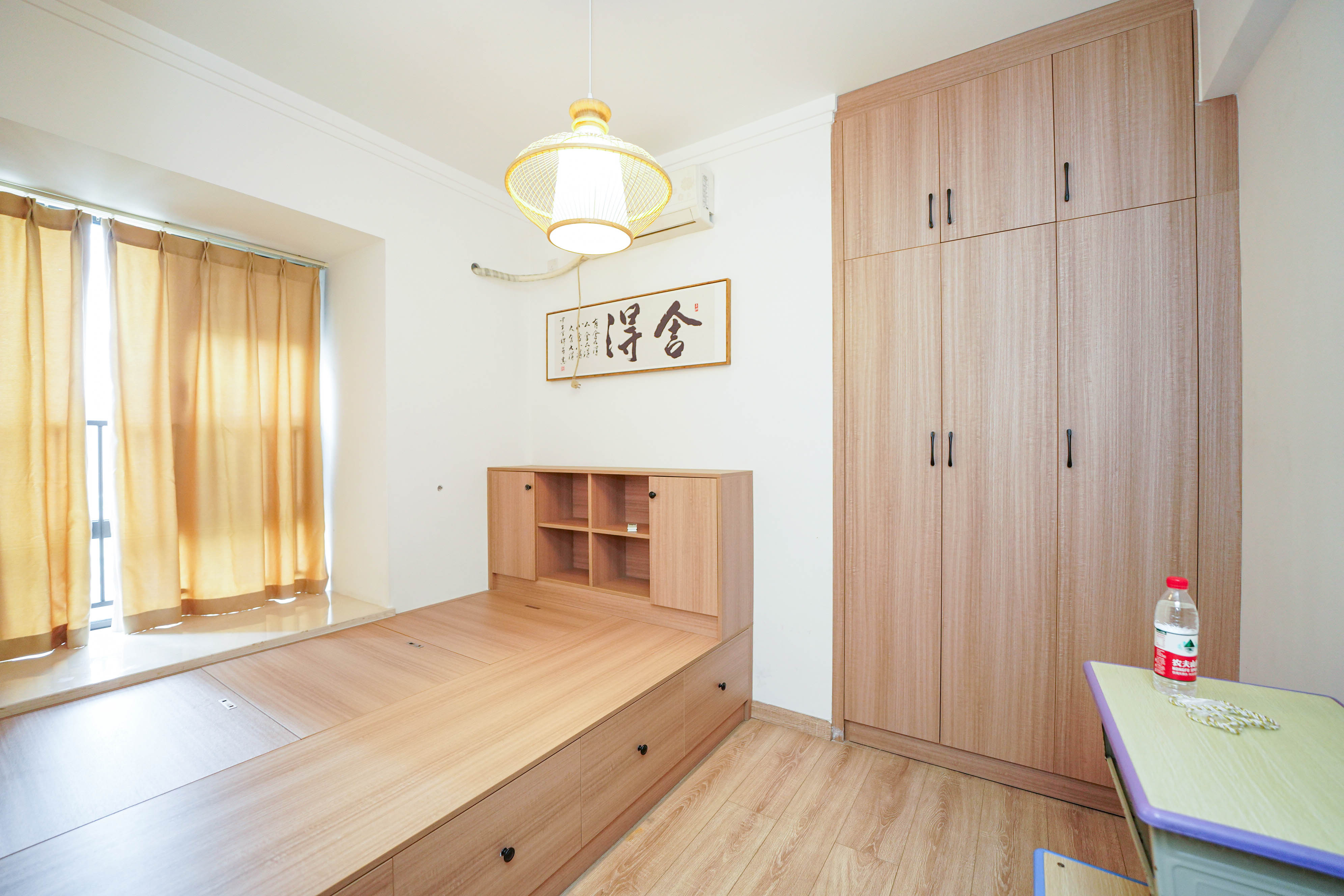 汇金城/嘉华城（二期、三期）  3室2厅1卫   145.00万卧室