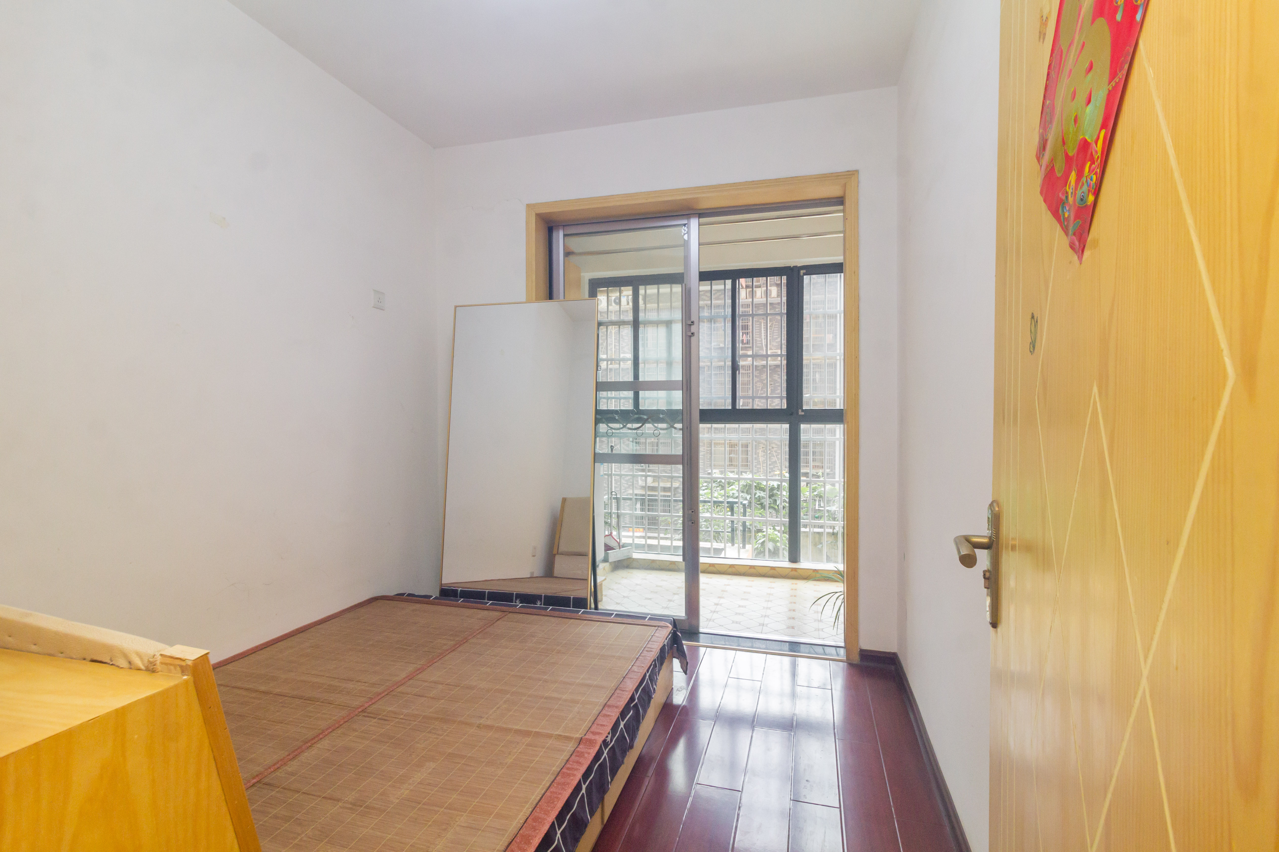 领东汇 4室2厅2卫 88.5万 领东汇 4室2厅2卫 88.5万卧室