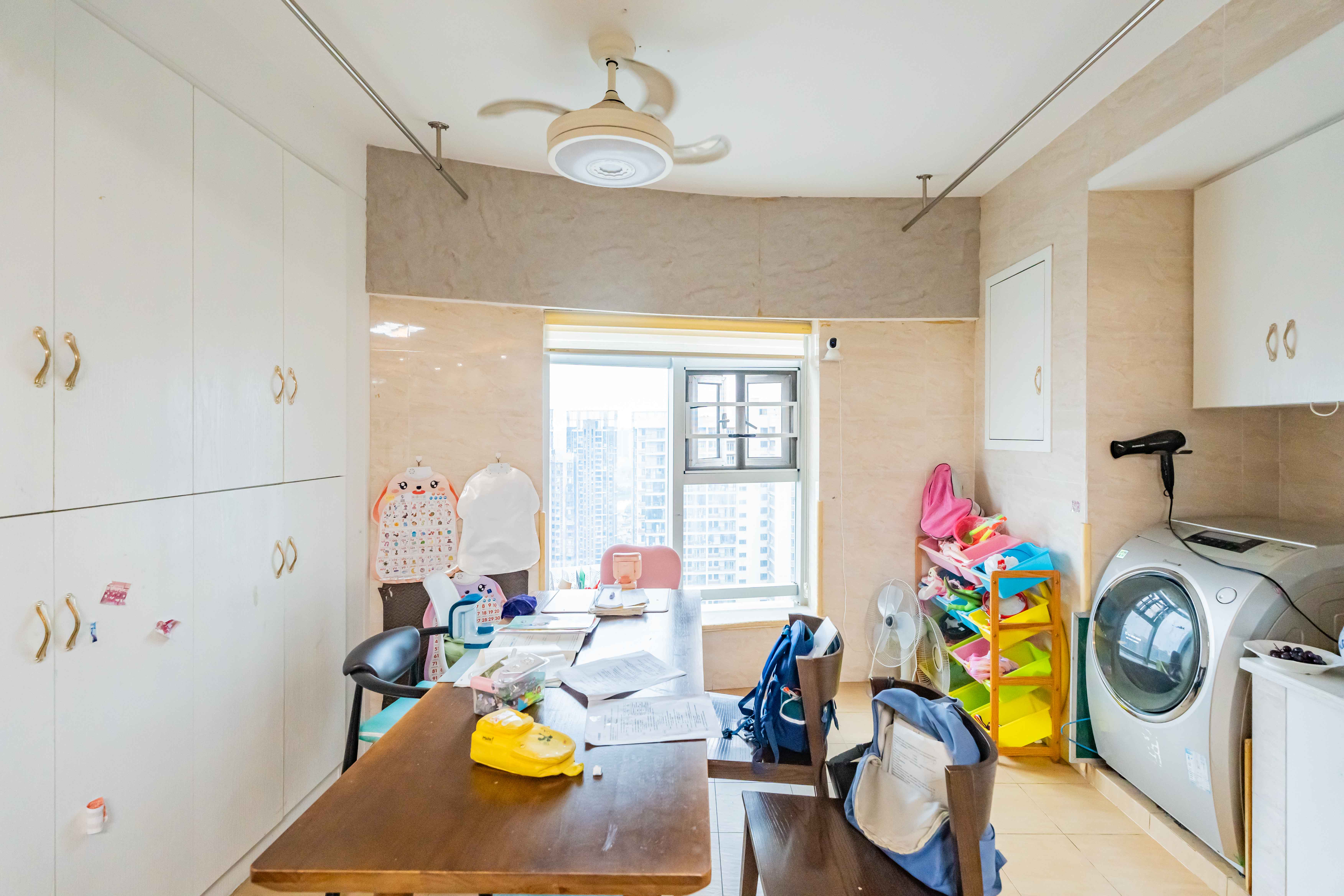 维一星城原山苑 4室2厅2卫 115.0万 维一星城原山苑 4室2厅2卫 115.0万阳台