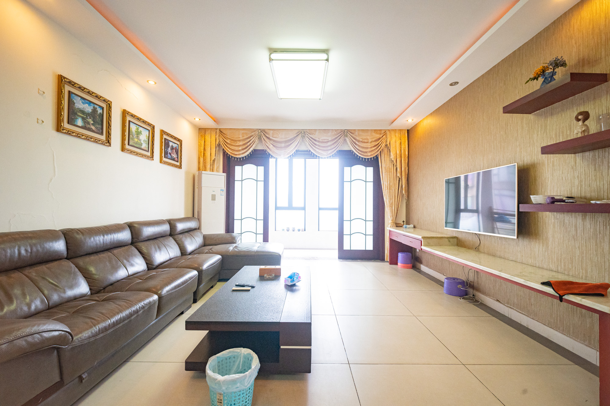 松雅湖金岸 3室2厅1卫 119.0万 松雅湖金岸 3室2厅1卫 119.0万客厅