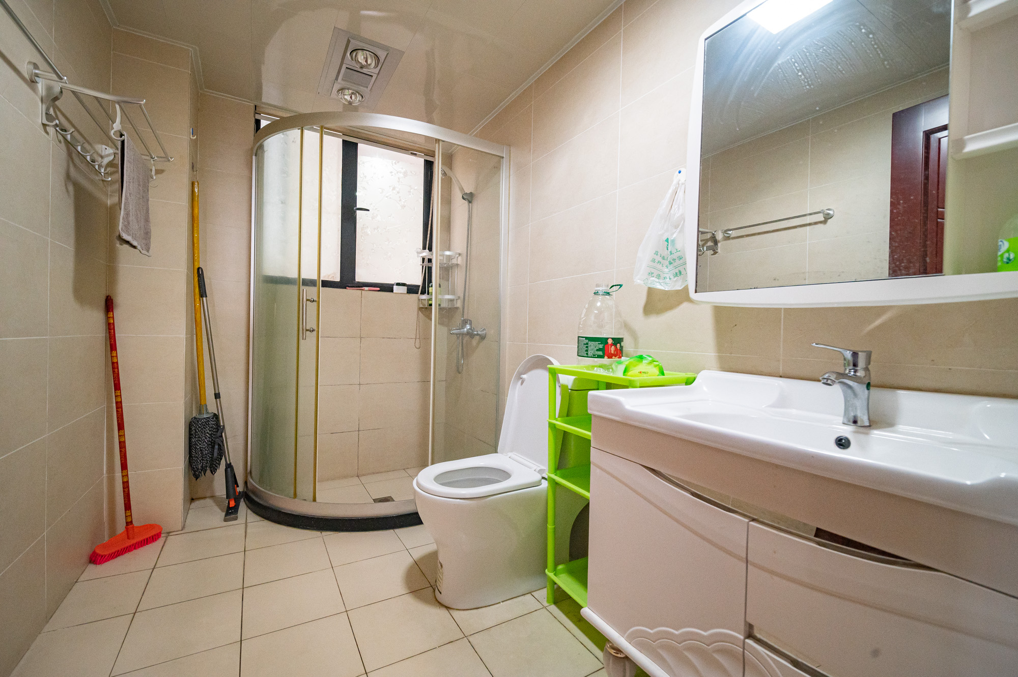 松雅湖金岸 3室2厅1卫 119.0万 松雅湖金岸 3室2厅1卫 119.0万卫生间