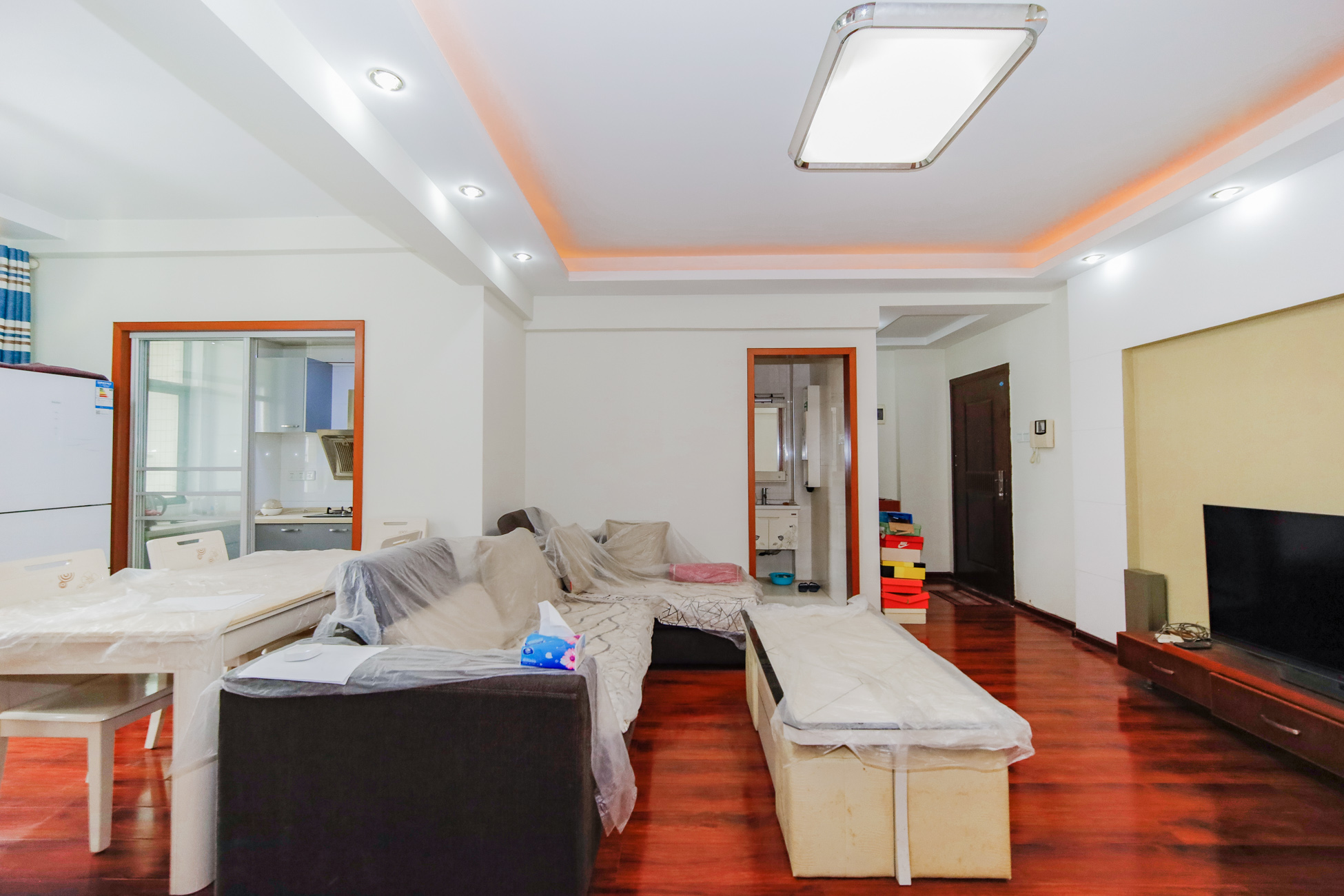 巢之恋 2室2厅1卫 63.6万 巢之恋 2室2厅1卫 63.6万客厅