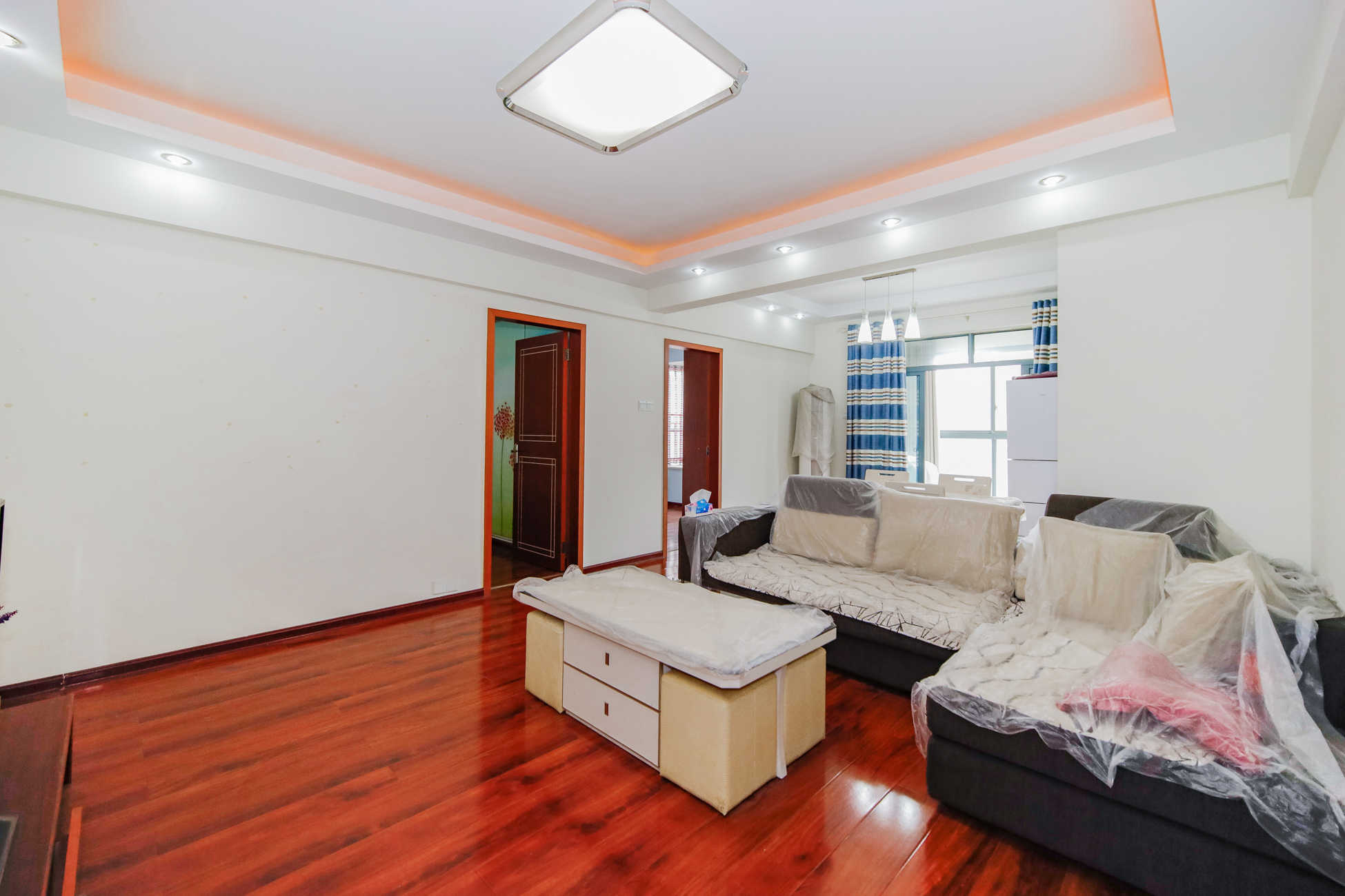 巢之恋 2室2厅1卫 63.6万 巢之恋 2室2厅1卫 63.6万客厅