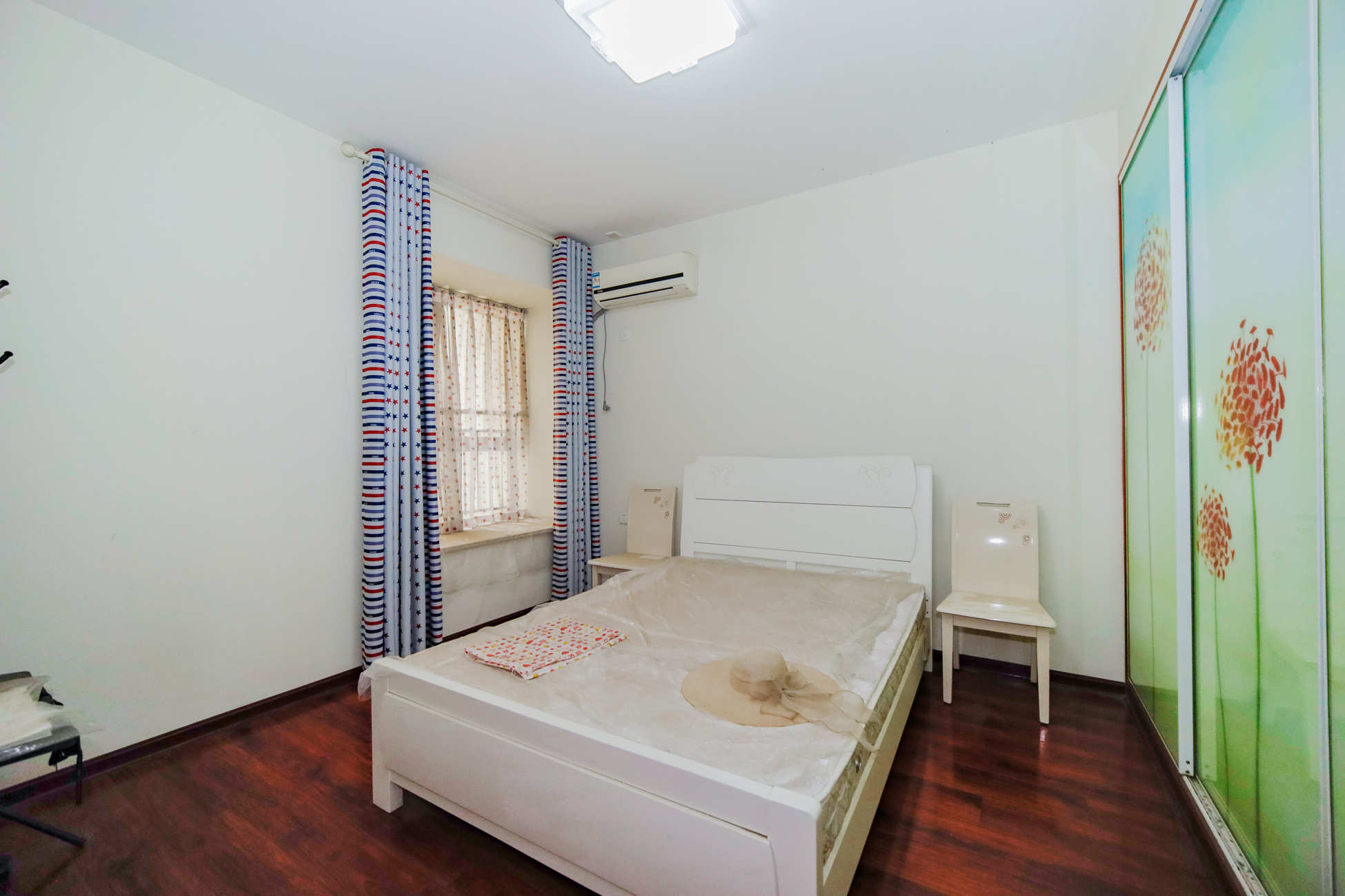 巢之恋 2室2厅1卫 63.6万 巢之恋 2室2厅1卫 63.6万卧室