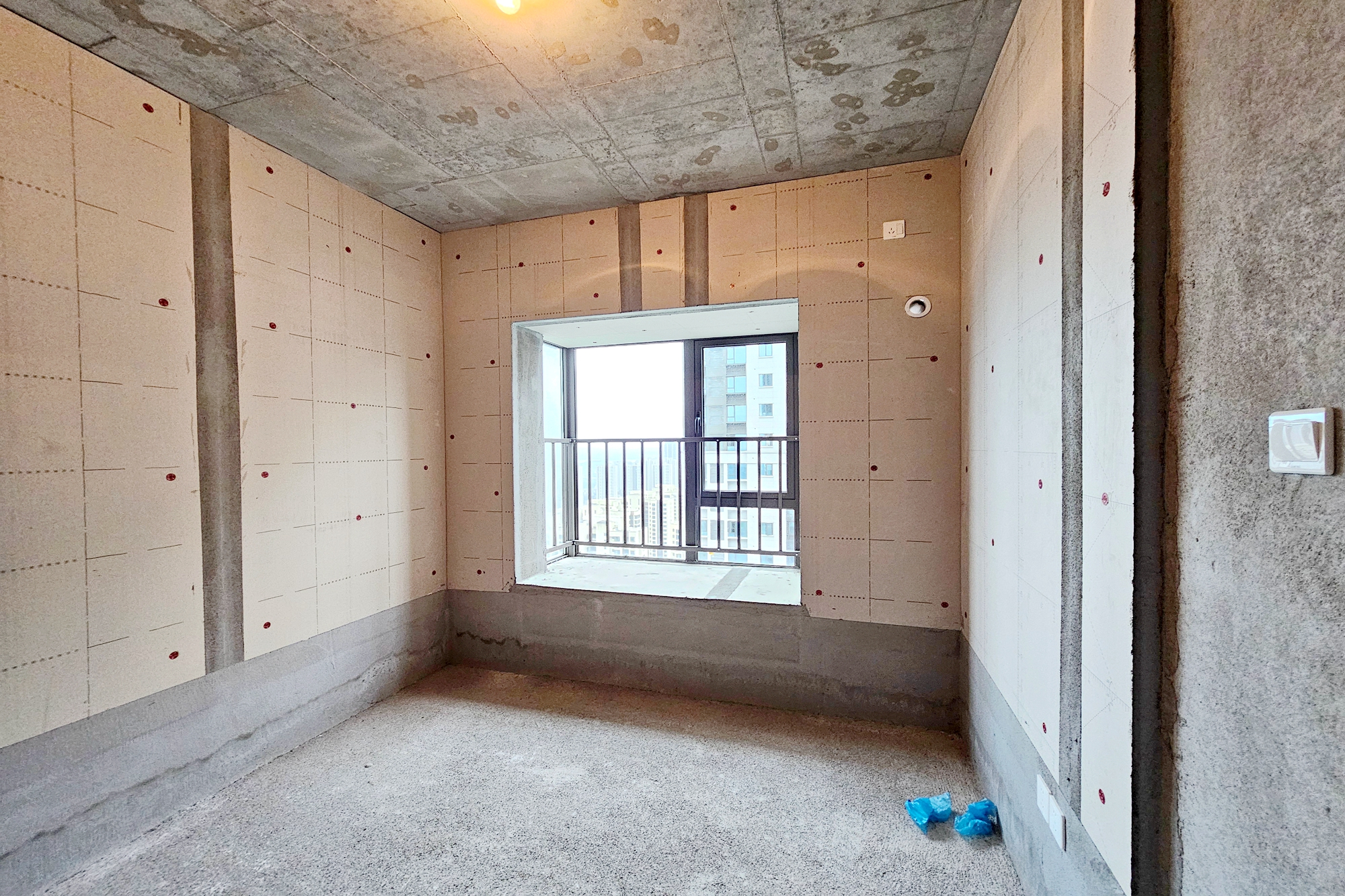 阳光城尚东湾嘉林苑 3室2厅1卫 82.0万 阳光城尚东湾嘉林苑 3室2厅1卫 82.0万其他