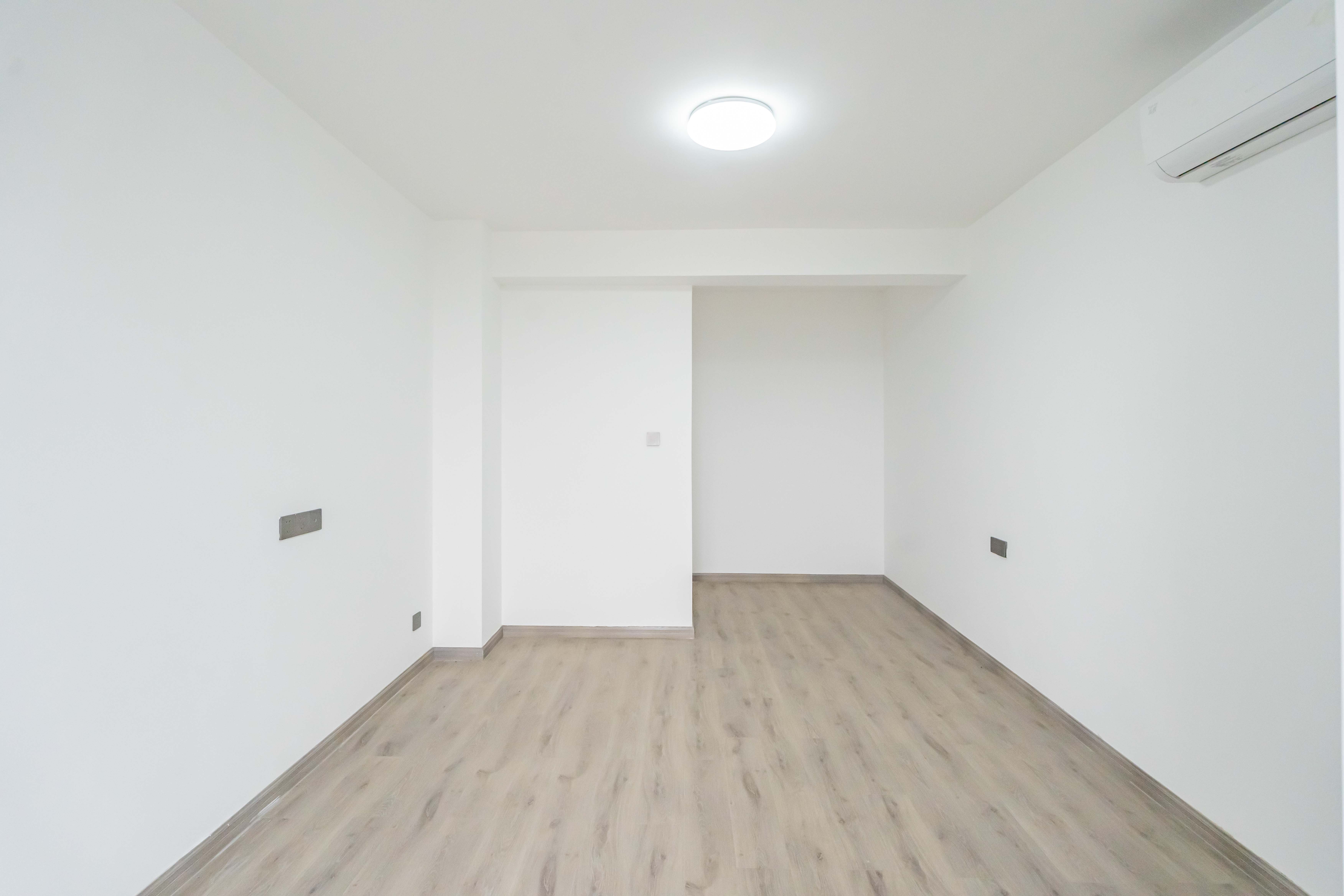 悦湖山  3室2厅1卫    82.0万 悦湖山  3室2厅1卫    82.0万卧室