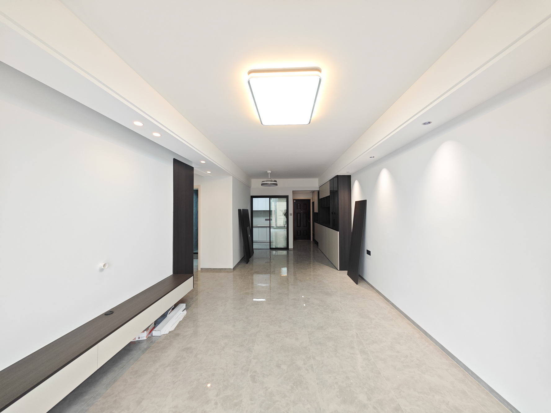 保利大都汇一期、二期  3室2厅1卫    145.0万 保利大都汇一期、二期  3室2厅1卫    145.0万