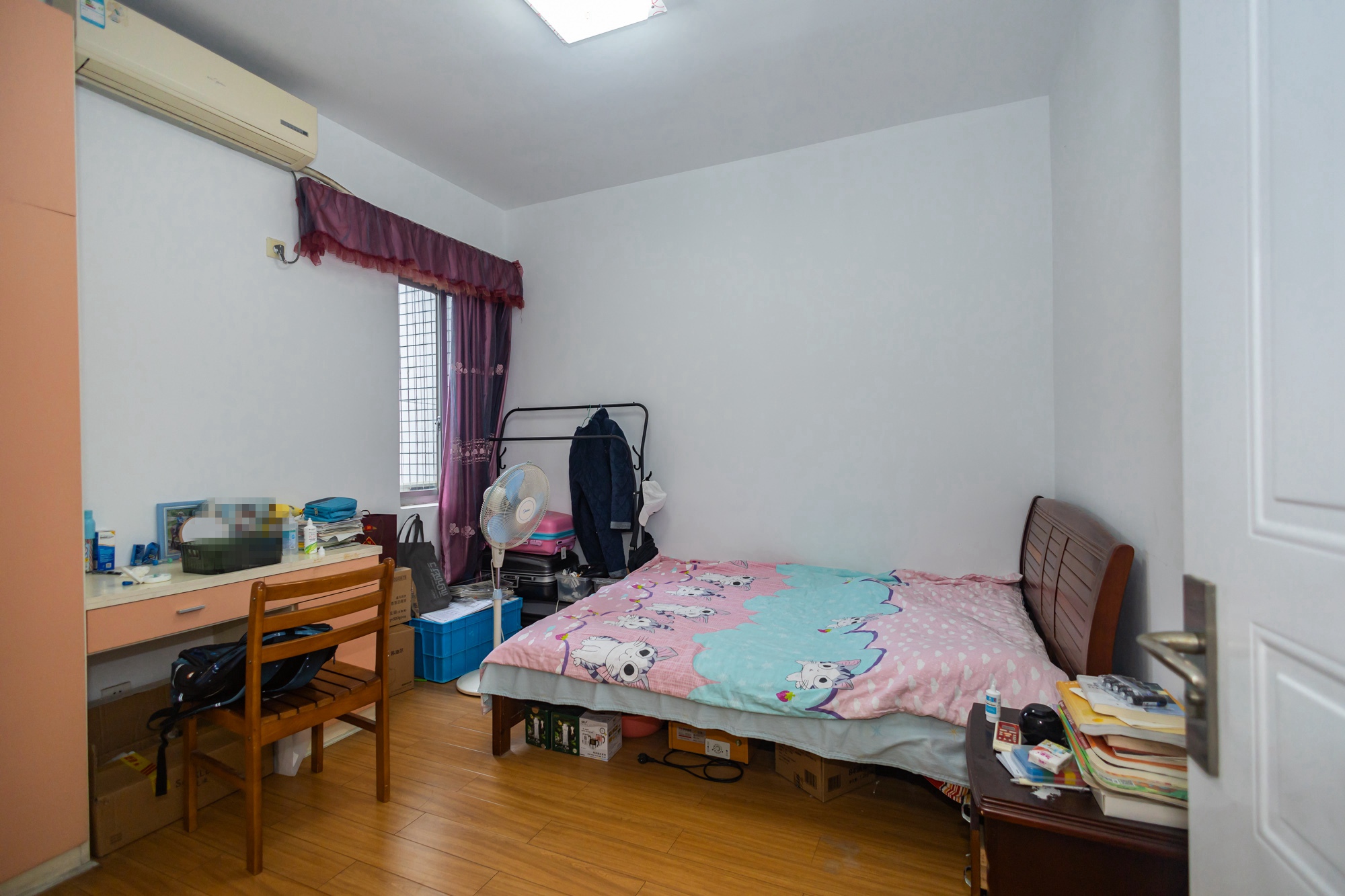 湘绣城  3室2厅2卫    46.0万卧室