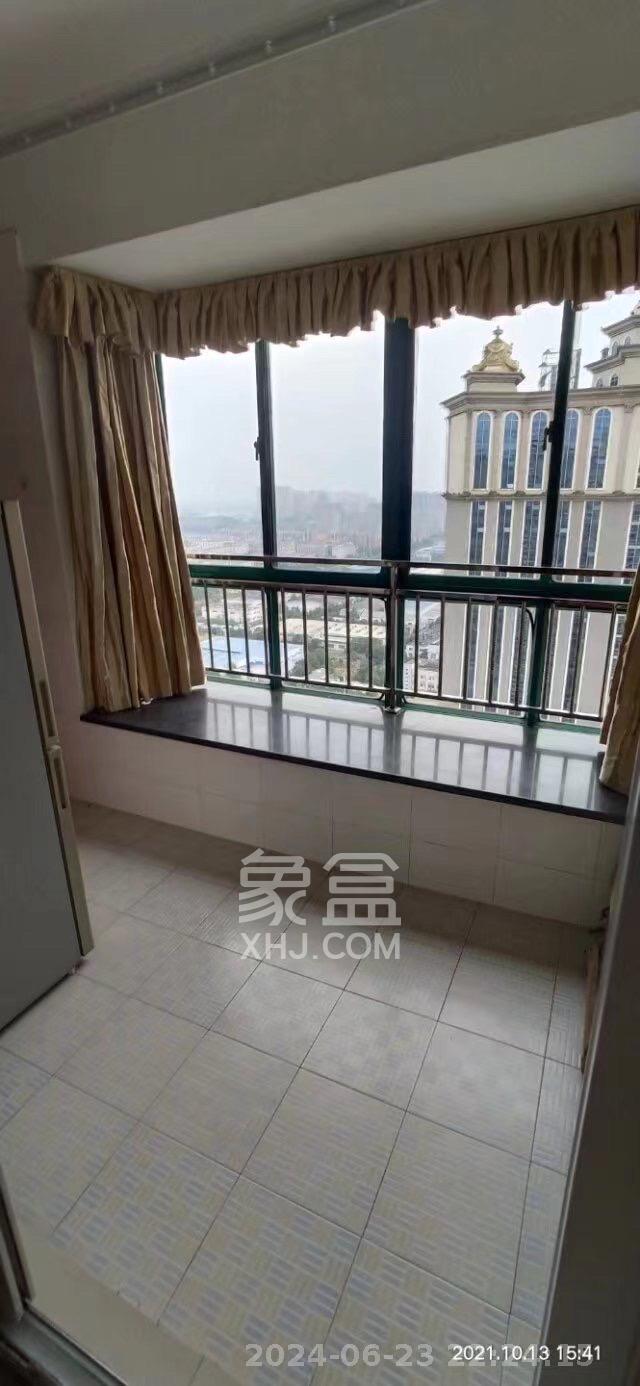 明城公寓  1室1厅1卫   1300.00元/月室内图