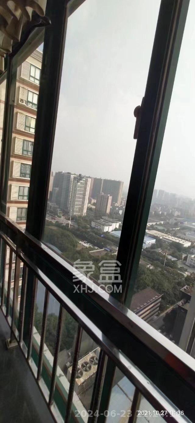 明城公寓  1室1厅1卫   1300.00元/月室内图
