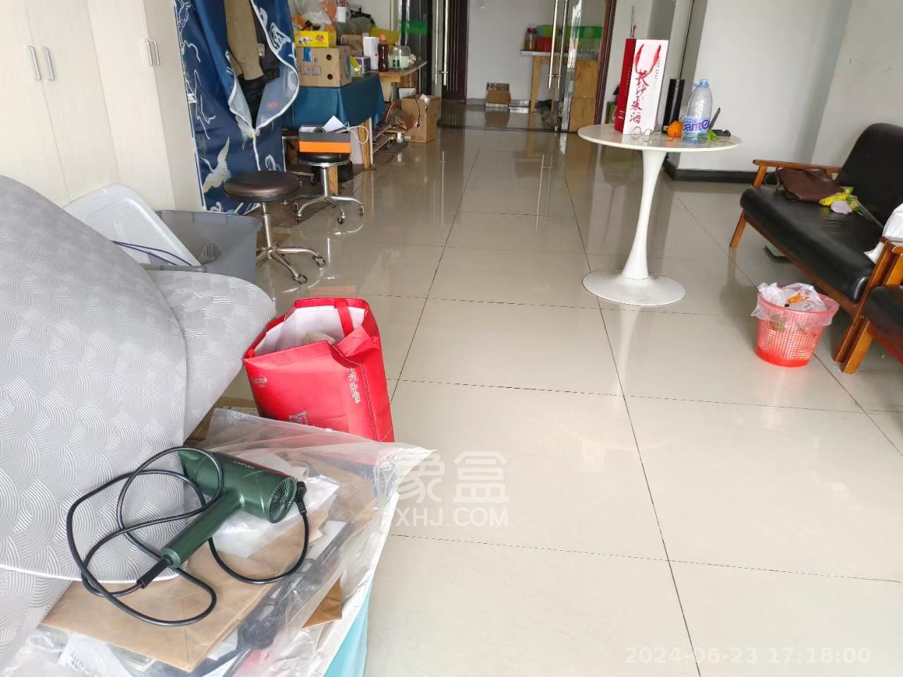融圣国际  3室2厅1卫   3800.00元/月室内图1