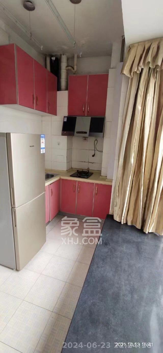 明城公寓  1室1厅1卫   1300.00元/月室内图