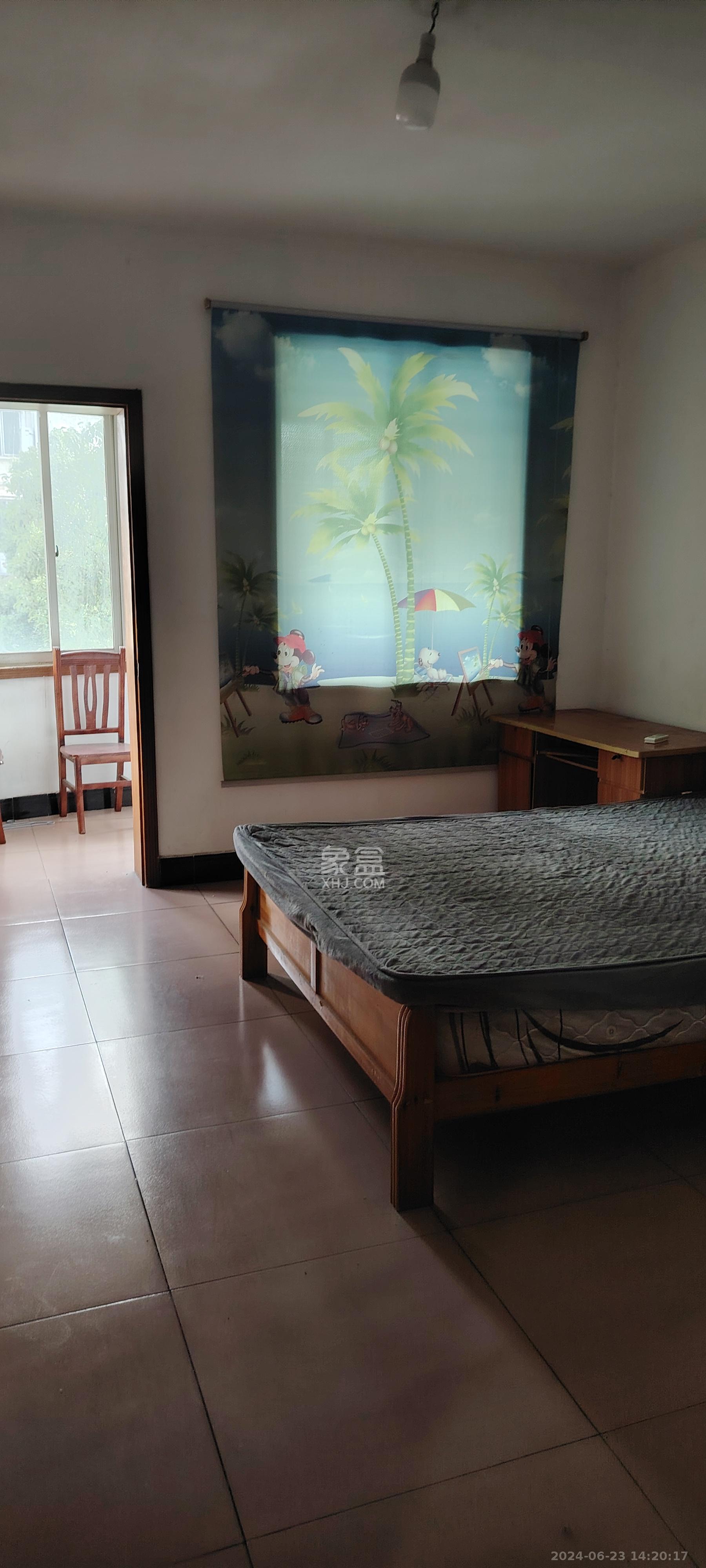 中南汽车世界  2室2厅1卫   1300.00元/月室内图