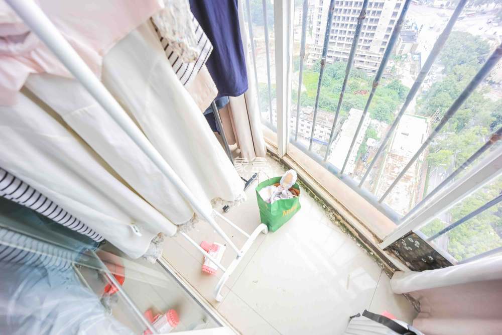 白沙晶城  1室0廳1衛(wèi)   35.80萬