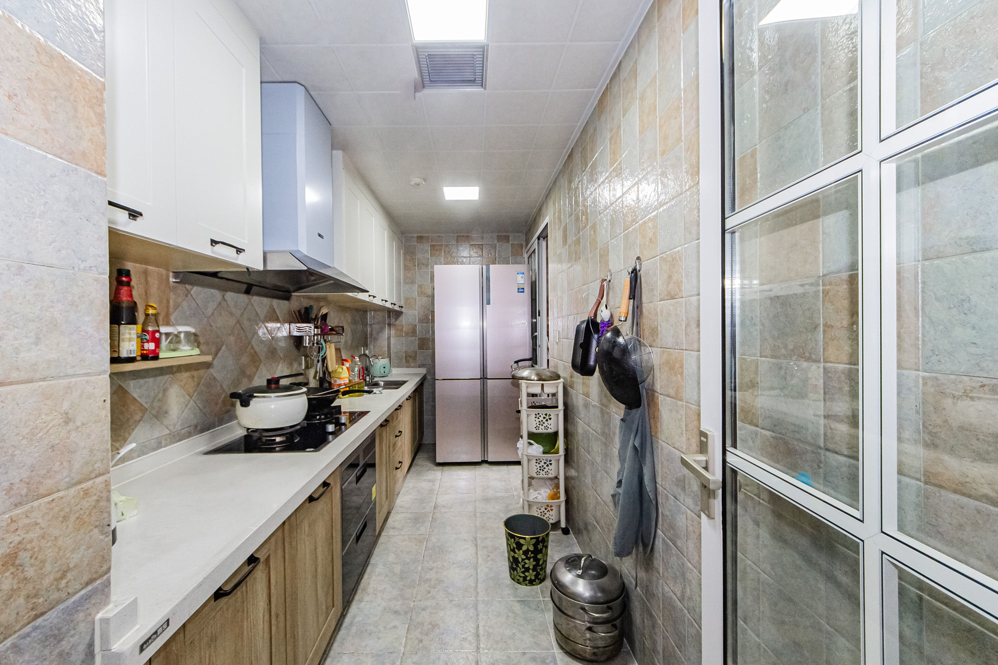 北辰三角洲E4区 3室2厅1卫 139.0万 北辰三角洲E4区 3室2厅1卫 139.0万厨房