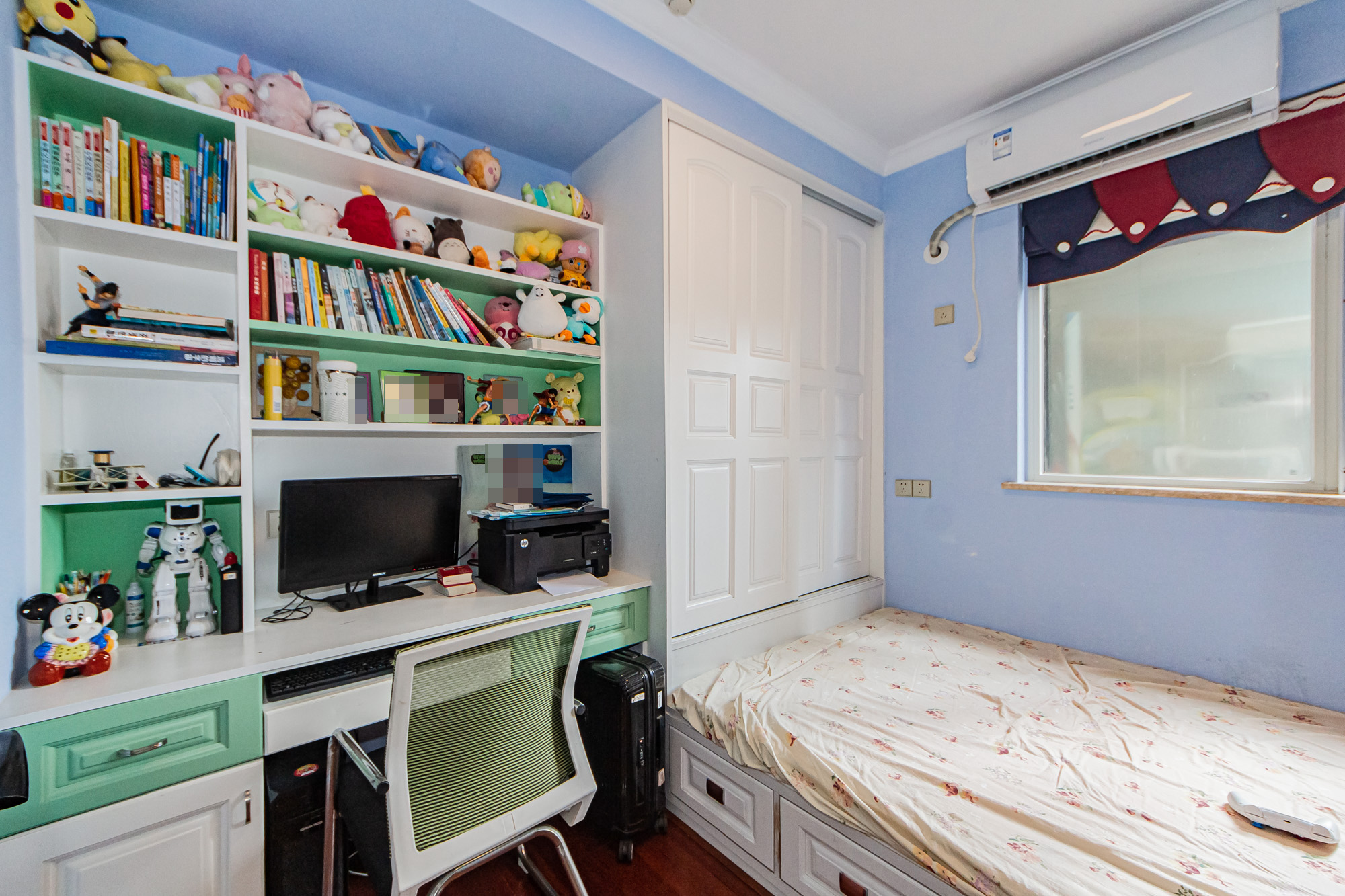 北辰三角洲E4区 3室2厅1卫 139.0万 北辰三角洲E4区 3室2厅1卫 139.0万卧室