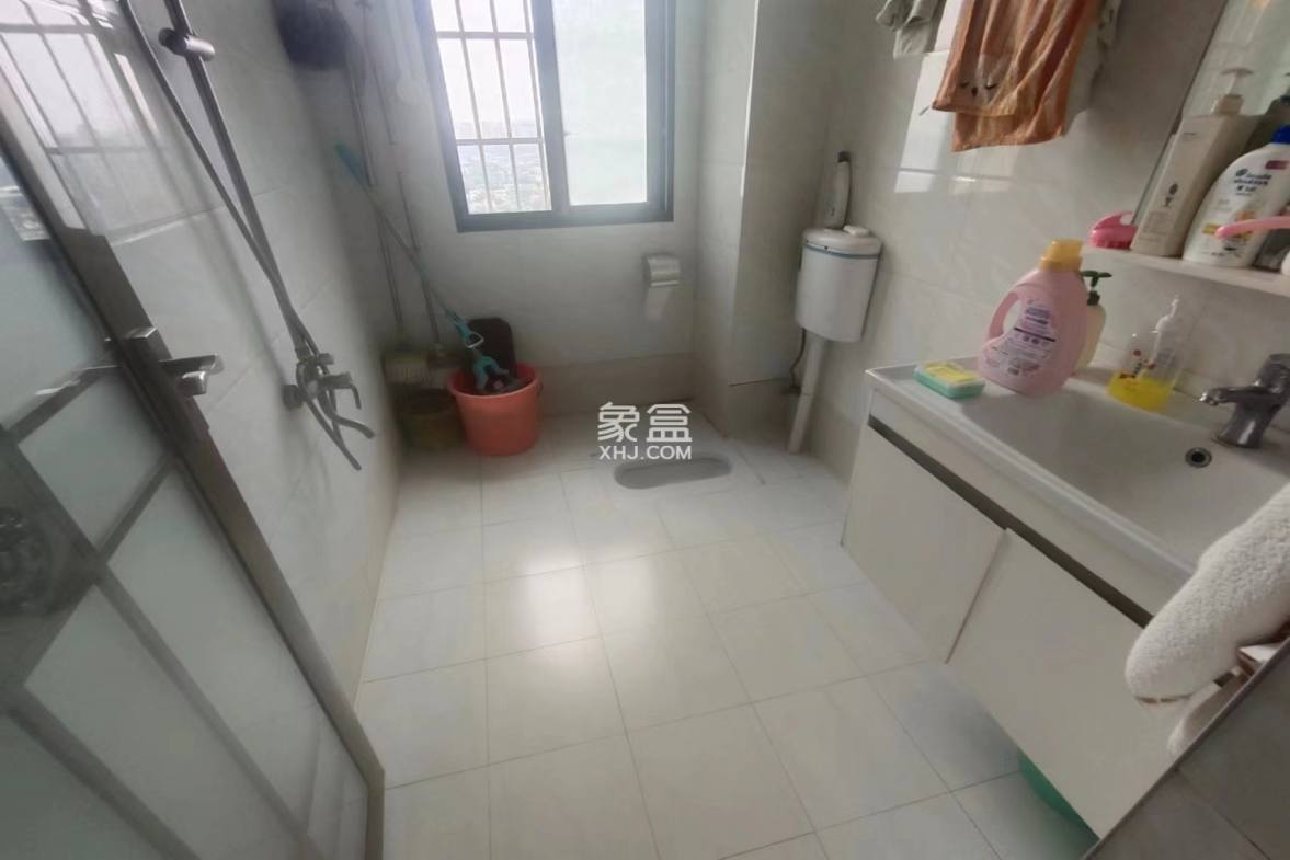 莱茵小镇 3室2厅2卫 54.8万 莱茵小镇 3室2厅2卫 54.8万室内图