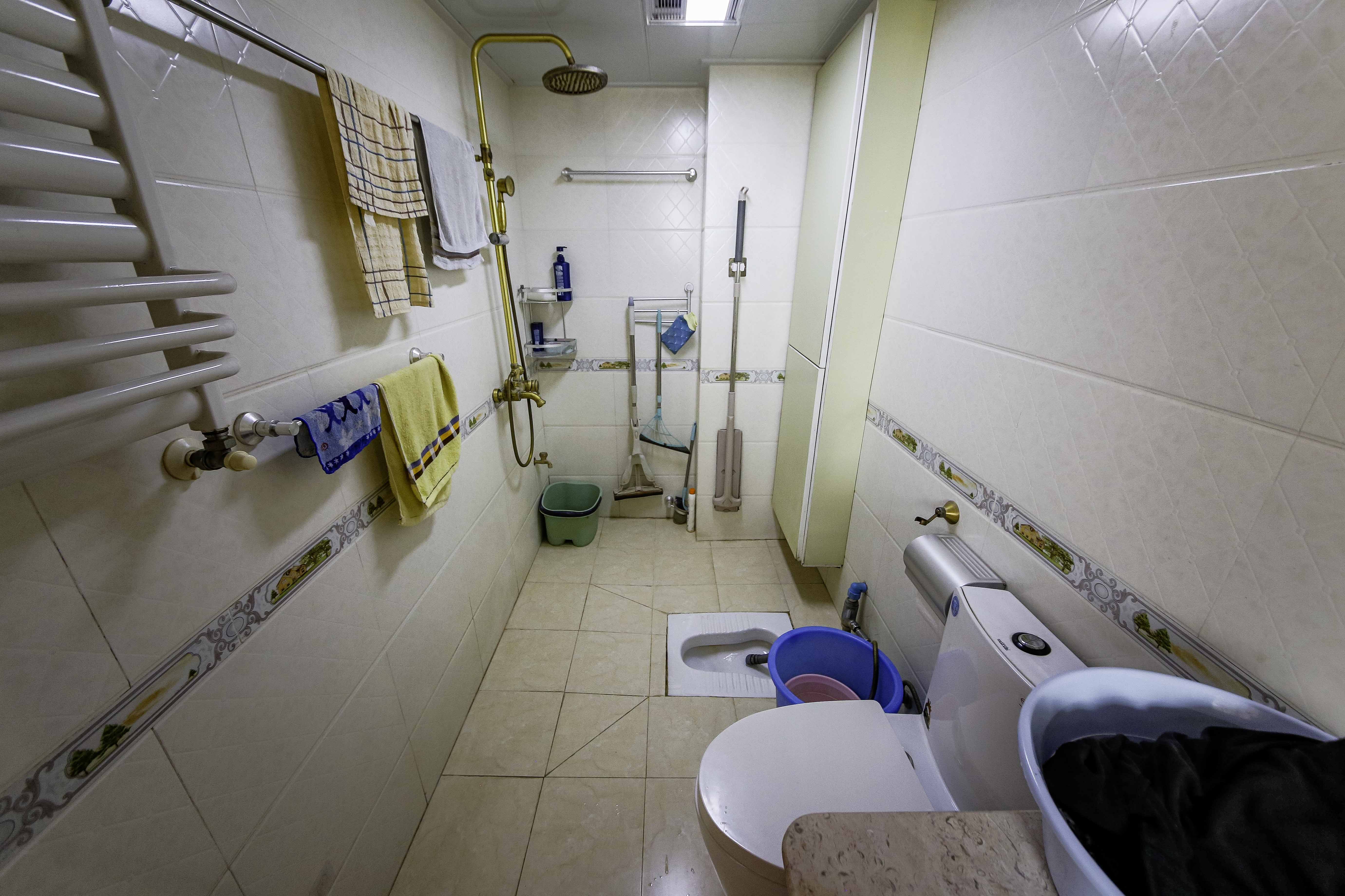 银杏嘉园 4室2厅2卫 226.0万 银杏嘉园 4室2厅2卫 226.0万卫生间