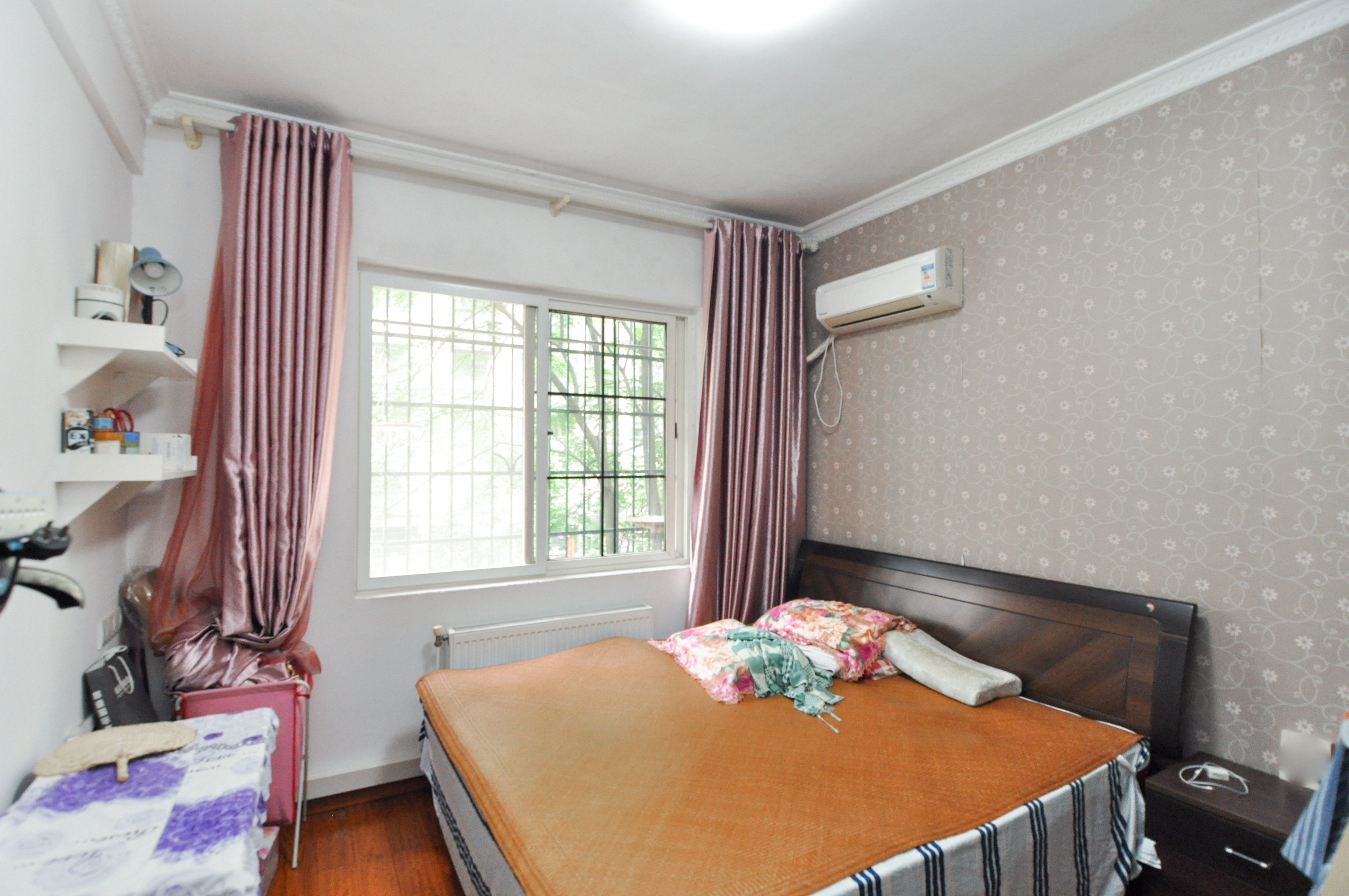 沁园春御院 3室2厅2卫 165.0万 沁园春御院 3室2厅2卫 165.0万其他