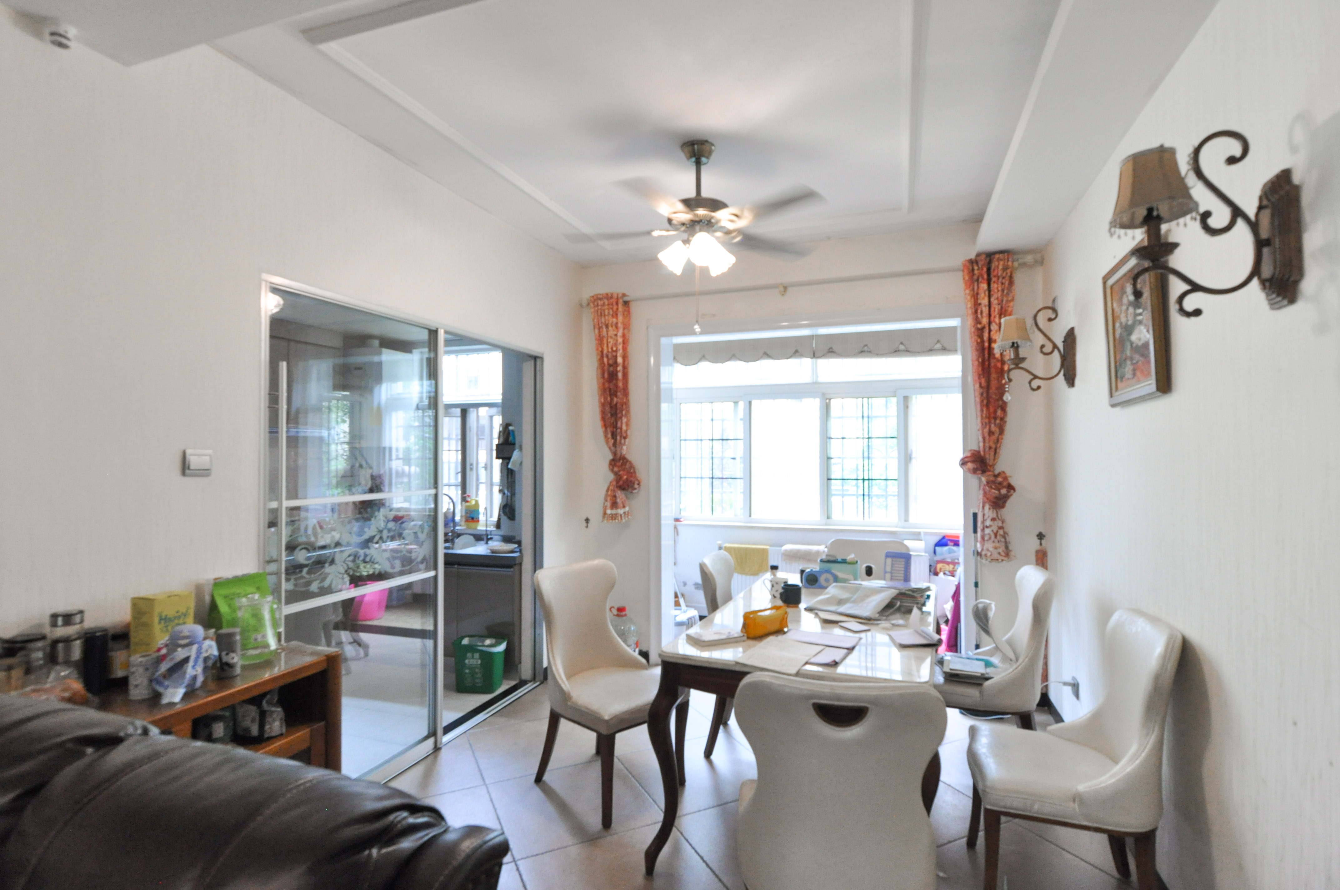 沁园春御院 3室2厅2卫 165.0万 沁园春御院 3室2厅2卫 165.0万其他