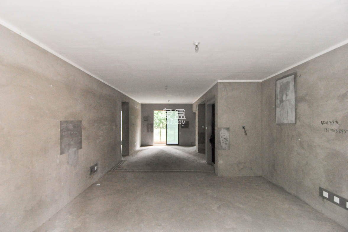 佳兆业云顶梅溪湖(佳兆业梅溪荟)  4室2厅2卫    360.0万 佳兆业云顶梅溪湖(佳兆业梅溪荟)  4室2厅2卫    360.0万客厅