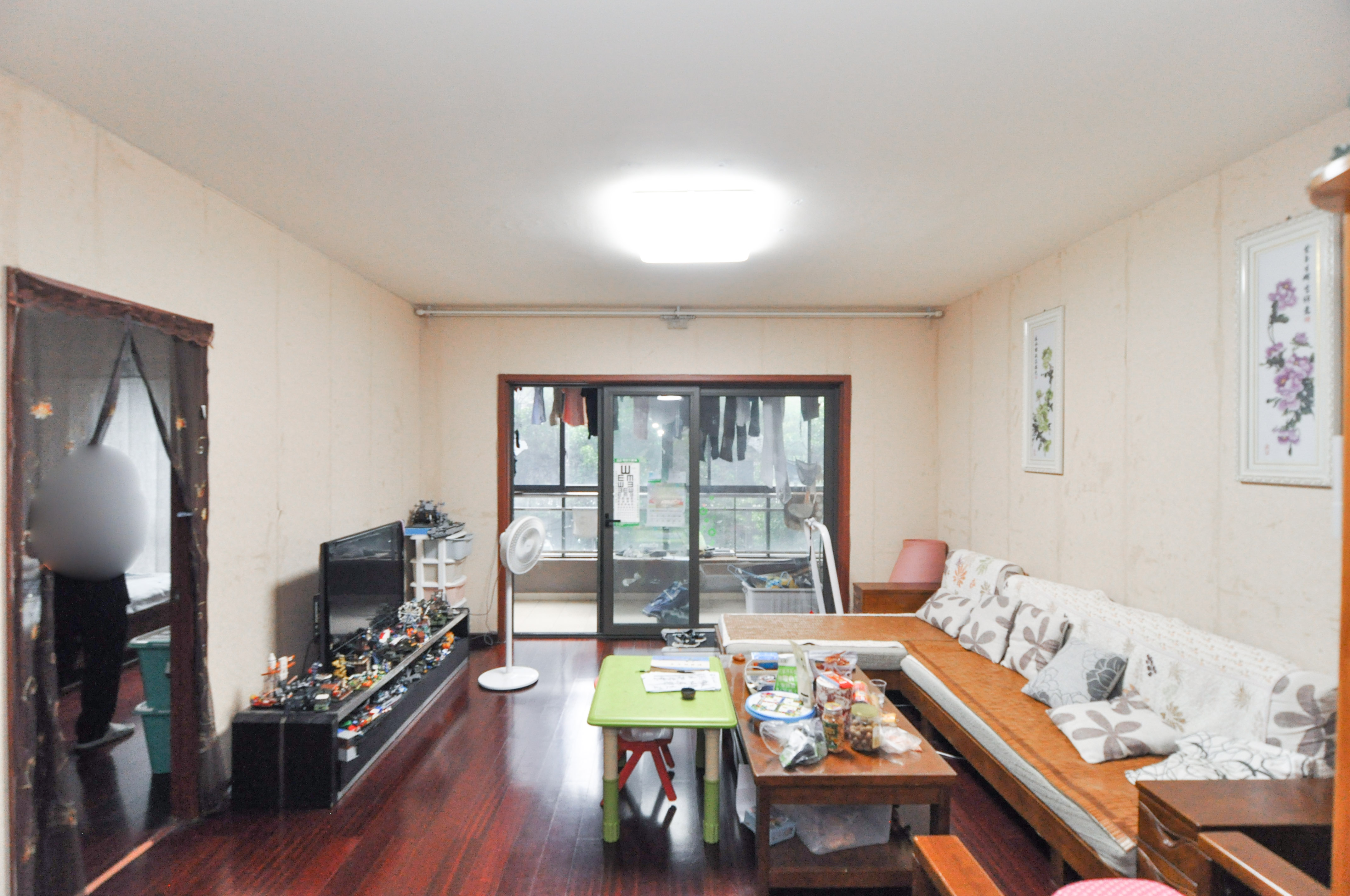 远大麓园  3室2厅2卫    79.8万 远大麓园  3室2厅2卫    79.8万客厅