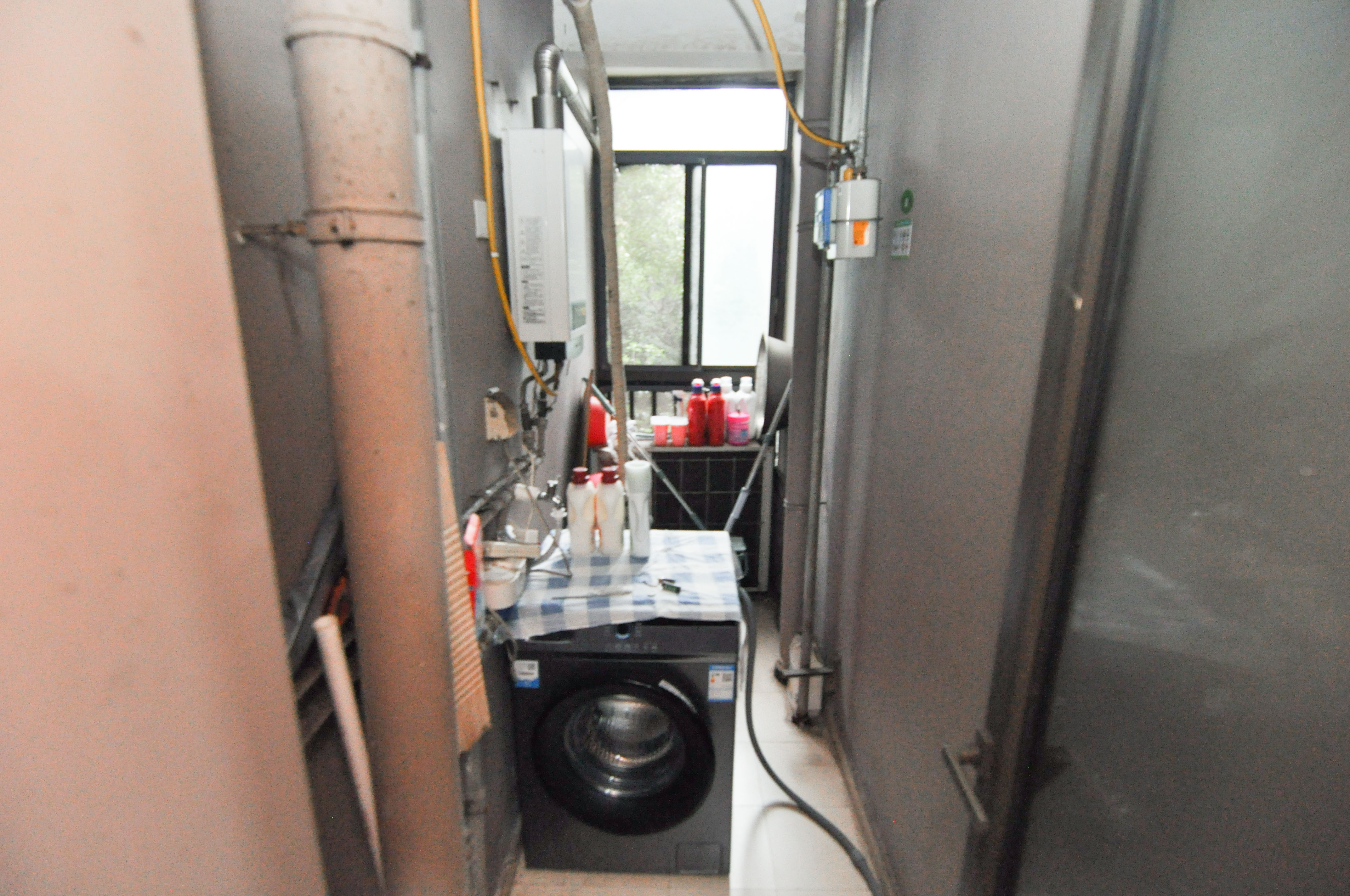 远大麓园  3室2厅2卫    79.8万 远大麓园  3室2厅2卫    79.8万厨房