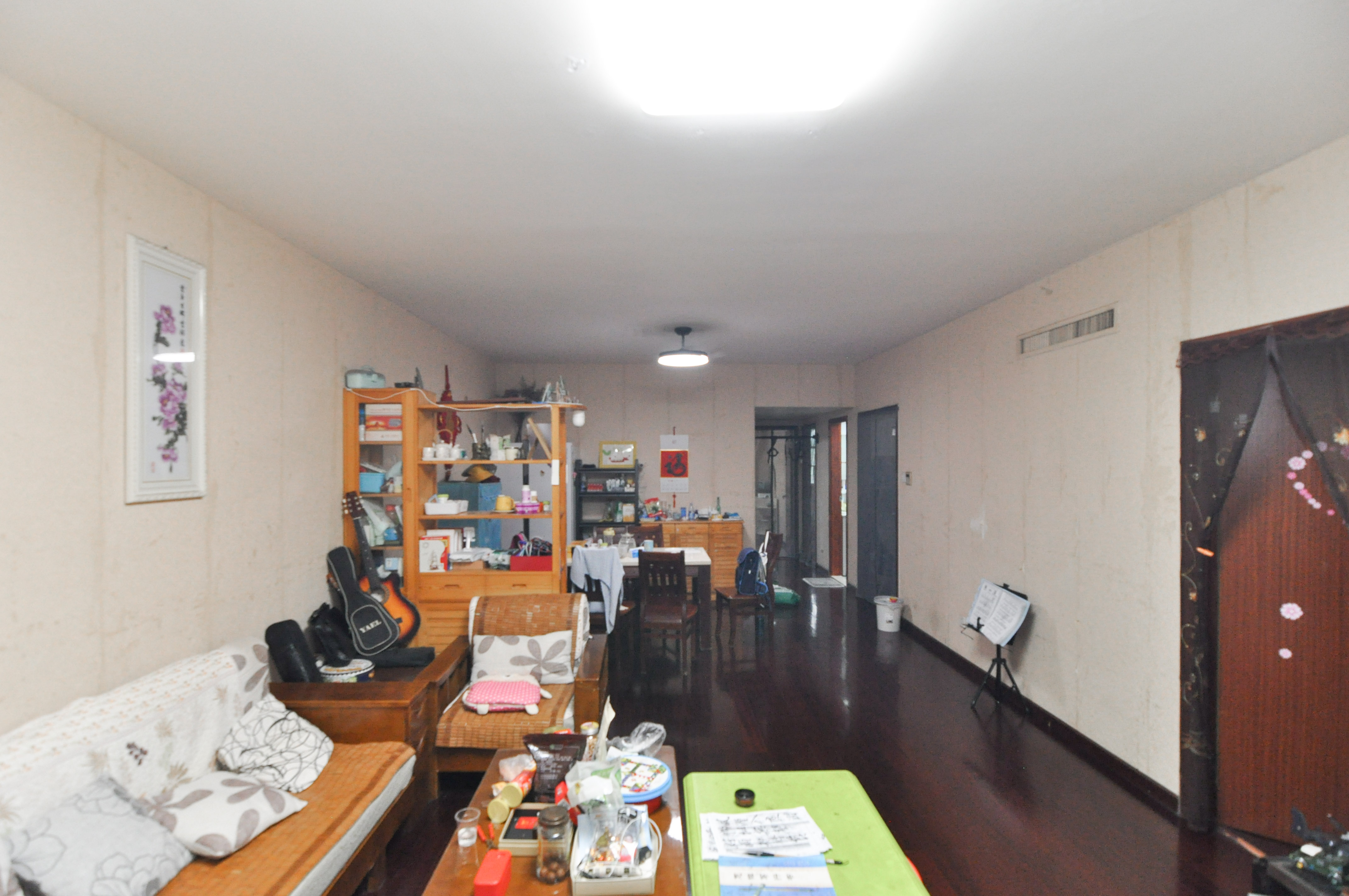 远大麓园  3室2厅2卫    79.8万 远大麓园  3室2厅2卫    79.8万客厅