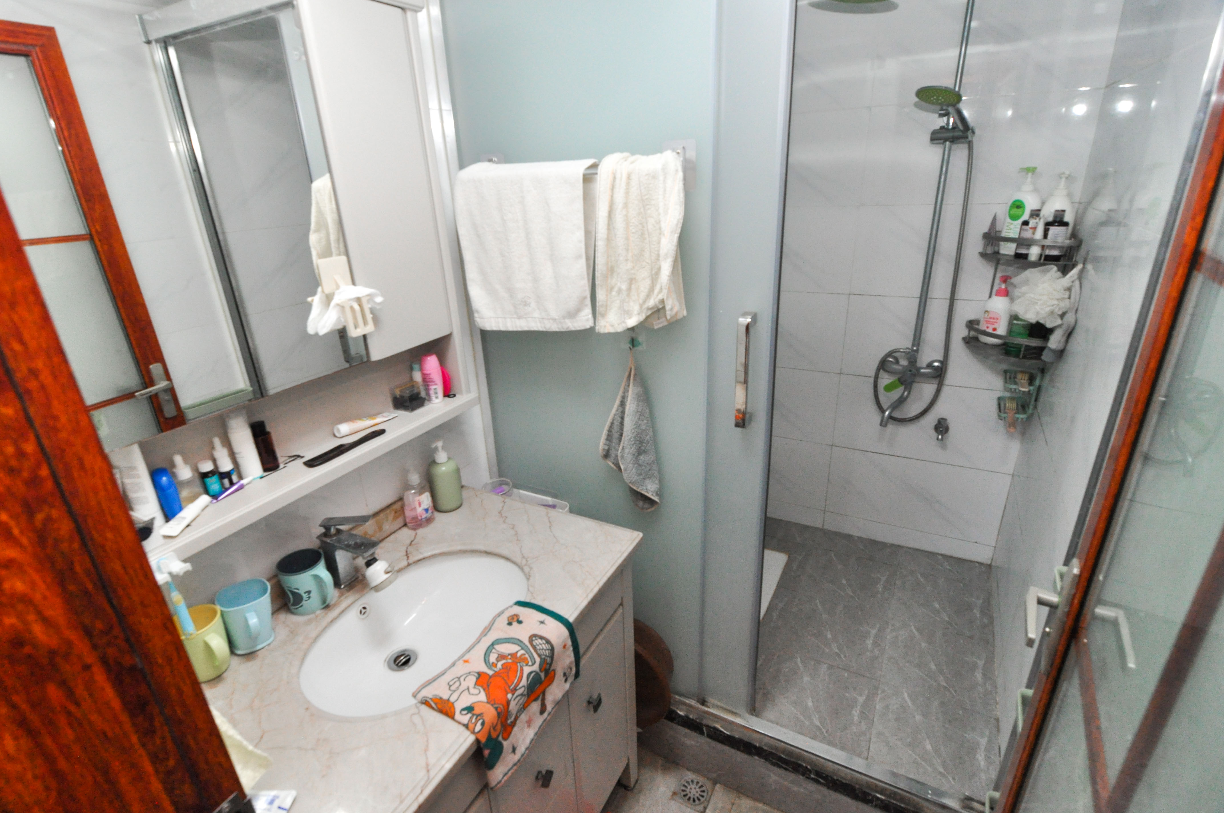 远大麓园  3室2厅2卫    79.8万 远大麓园  3室2厅2卫    79.8万卫生间