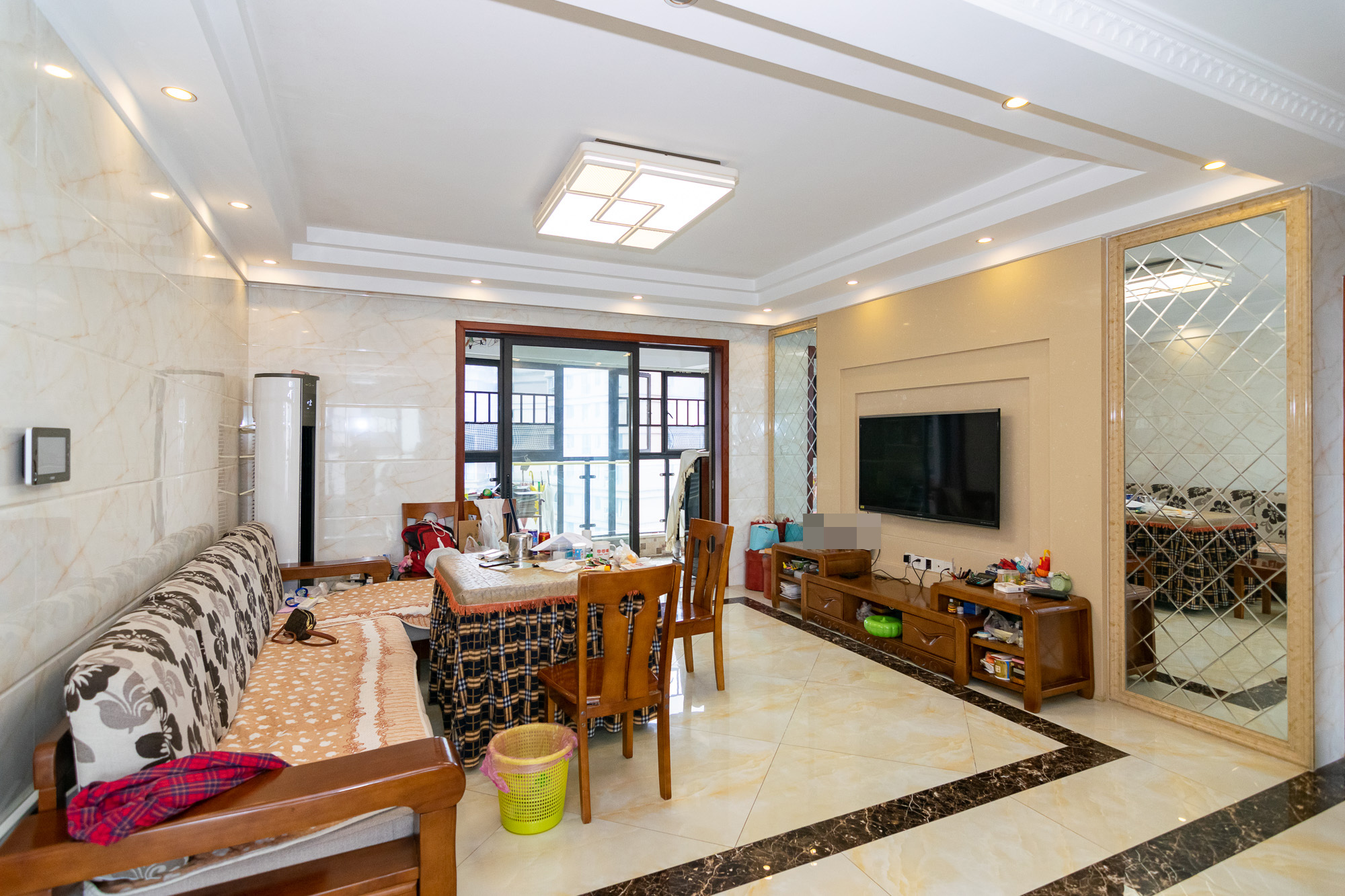 润和紫郡一期 4室2厅1卫 116.0万 润和紫郡一期 4室2厅1卫 116.0万客厅