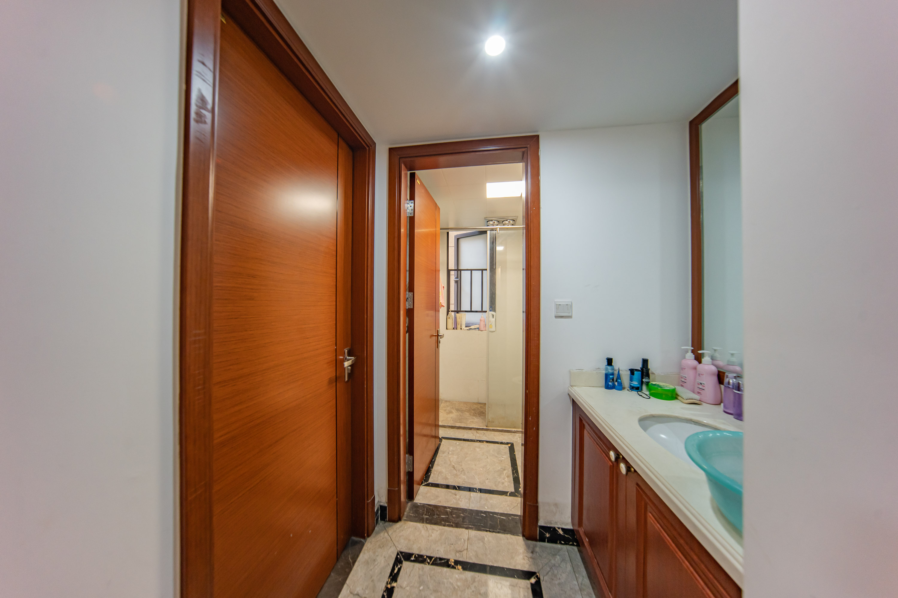 中海国际二期 2室2厅1卫 78.0万 中海国际二期 2室2厅1卫 78.0万卫生间