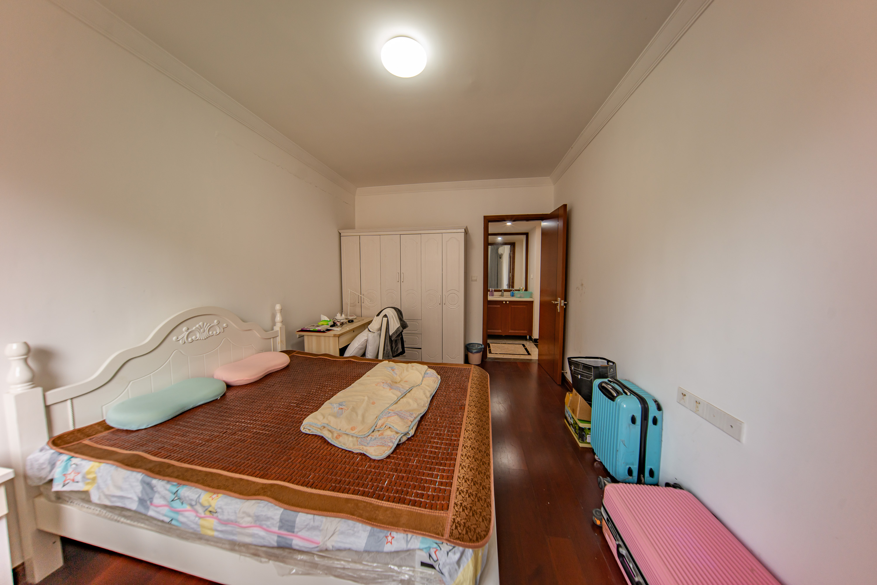 中海国际二期 2室2厅1卫 78.0万 中海国际二期 2室2厅1卫 78.0万卧室