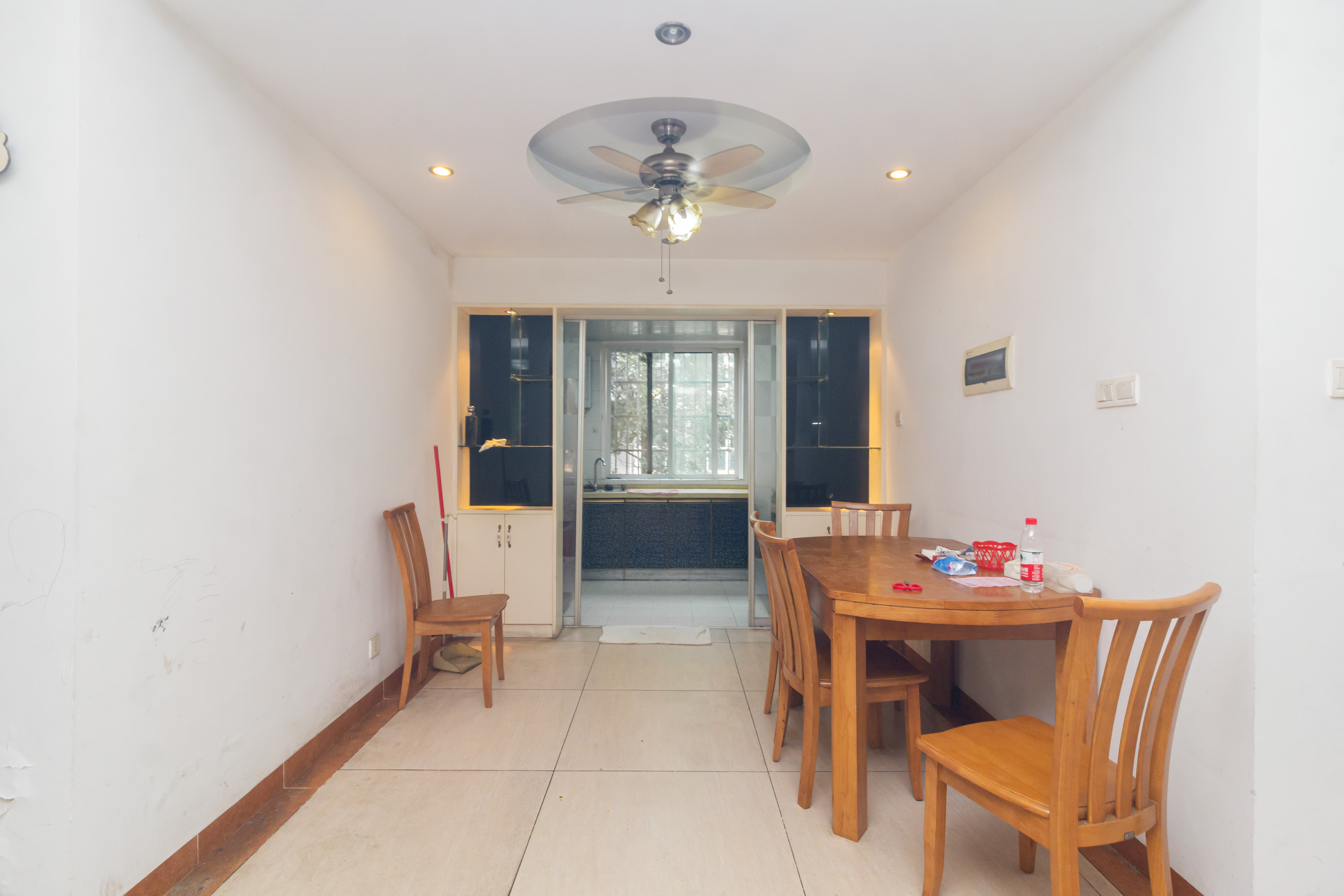 方略学府佳境 4室2厅1卫 85.0万 方略学府佳境 4室2厅1卫 85.0万客厅