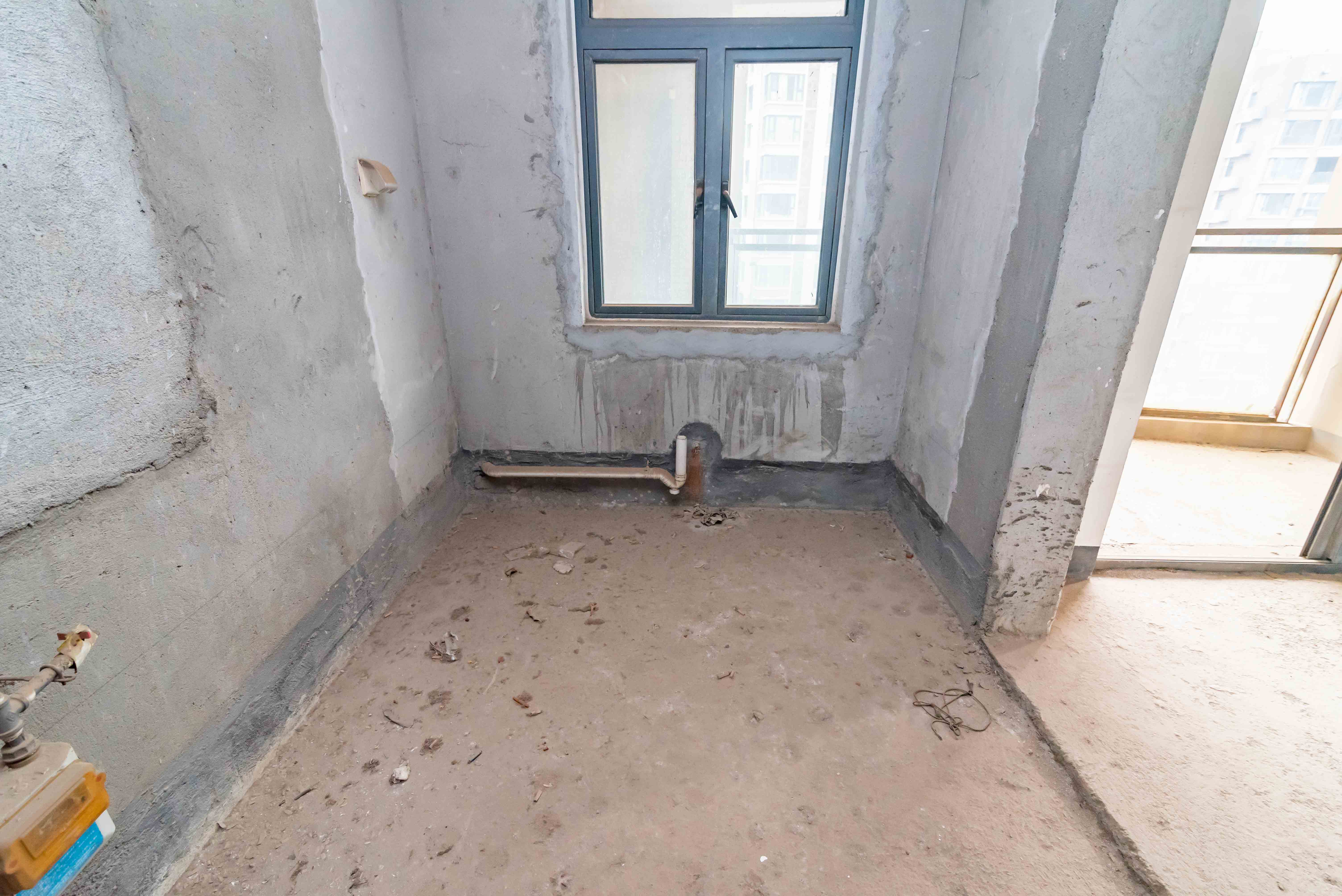 藏珑湖上国际花园  4室2厅2卫    238.0万 藏珑湖上国际花园  4室2厅2卫    238.0万厨房