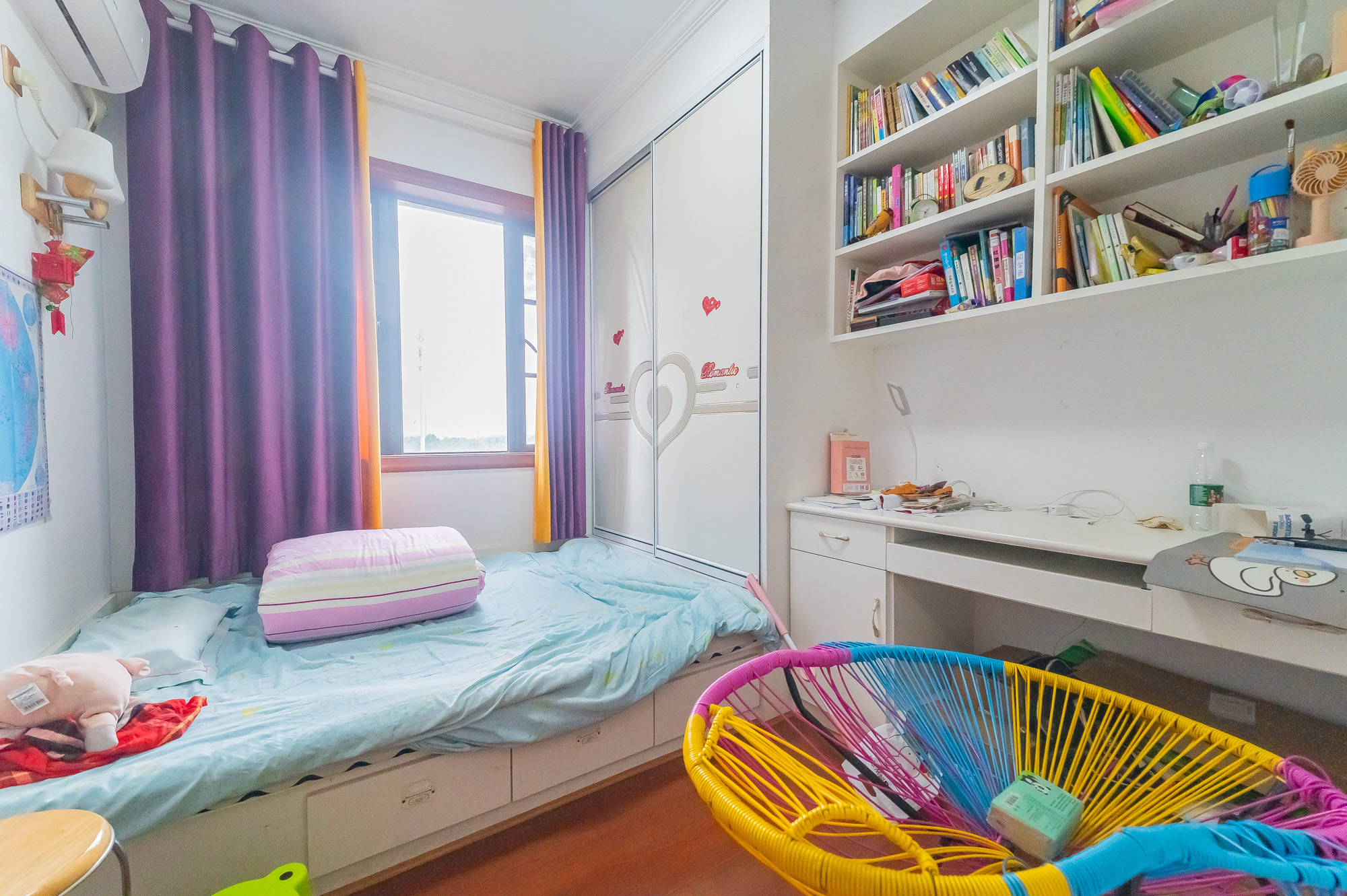 深业睿城 3室2厅2卫 106.80万 深业睿城 3室2厅2卫 106.80万卧室