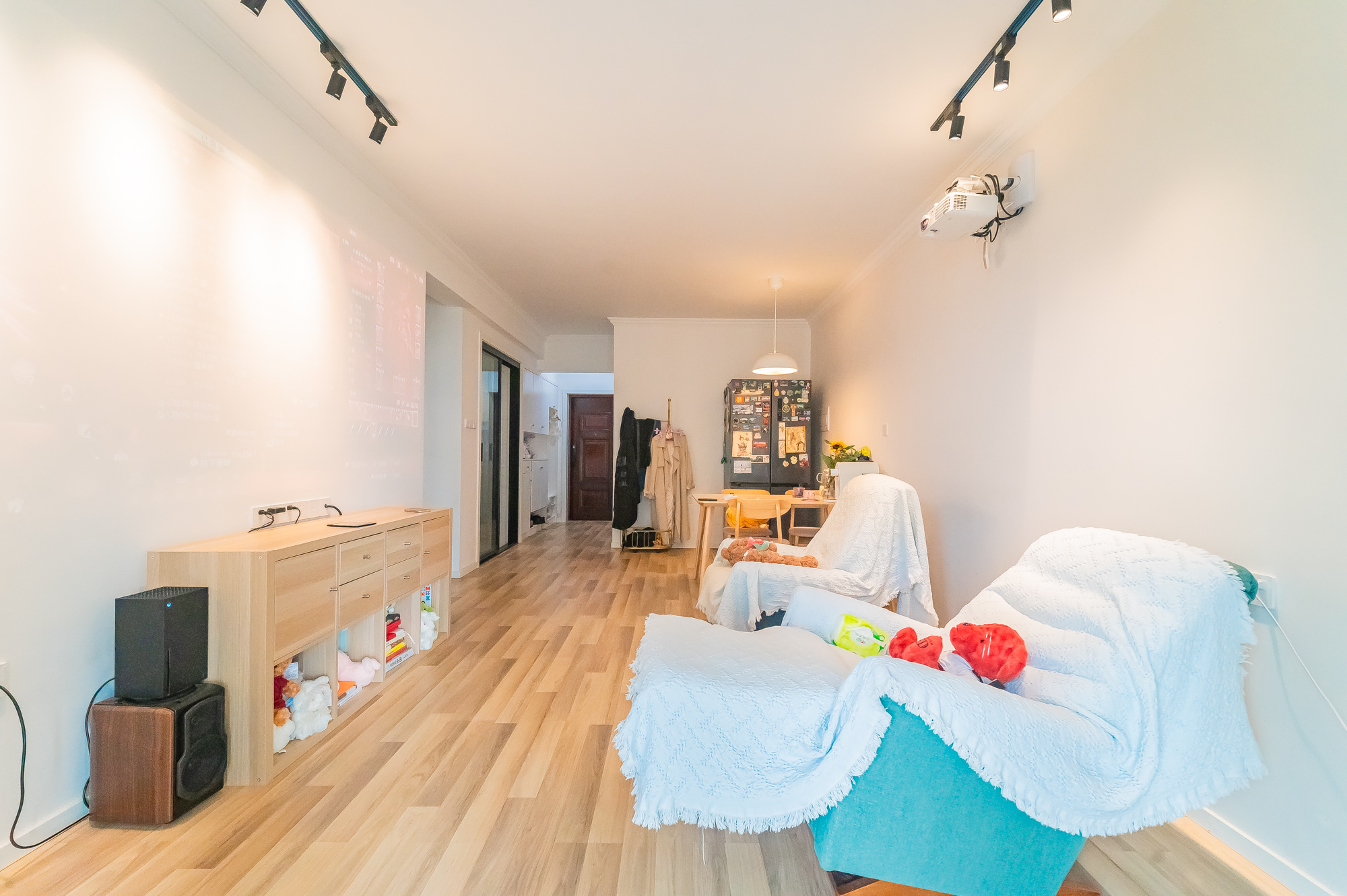 星湖湾二期高层  3室2厅1卫    85.0万 星湖湾二期高层  3室2厅1卫    85.0万客厅