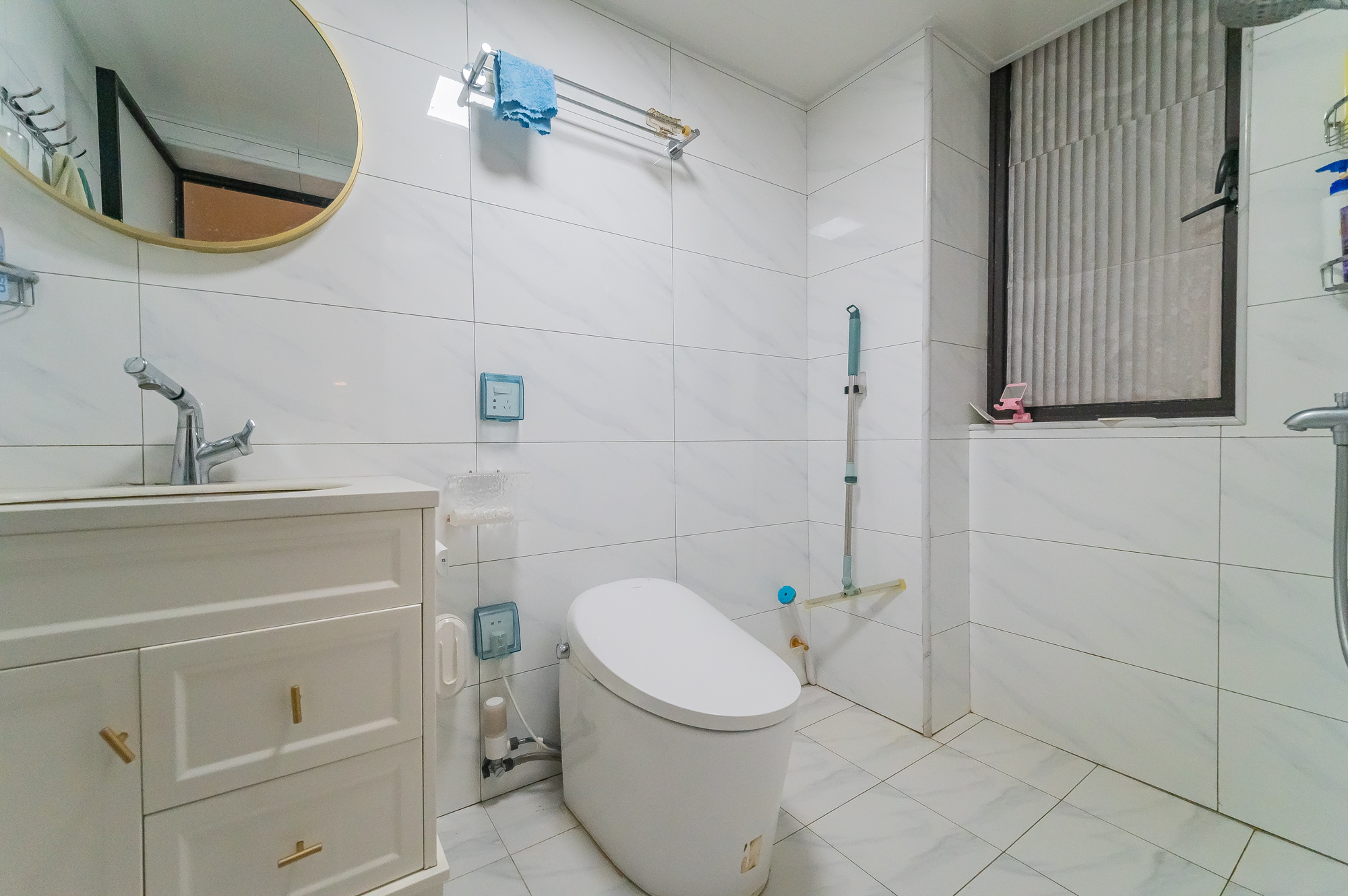 星湖湾二期高层  3室2厅1卫    85.0万 星湖湾二期高层  3室2厅1卫    85.0万卫生间