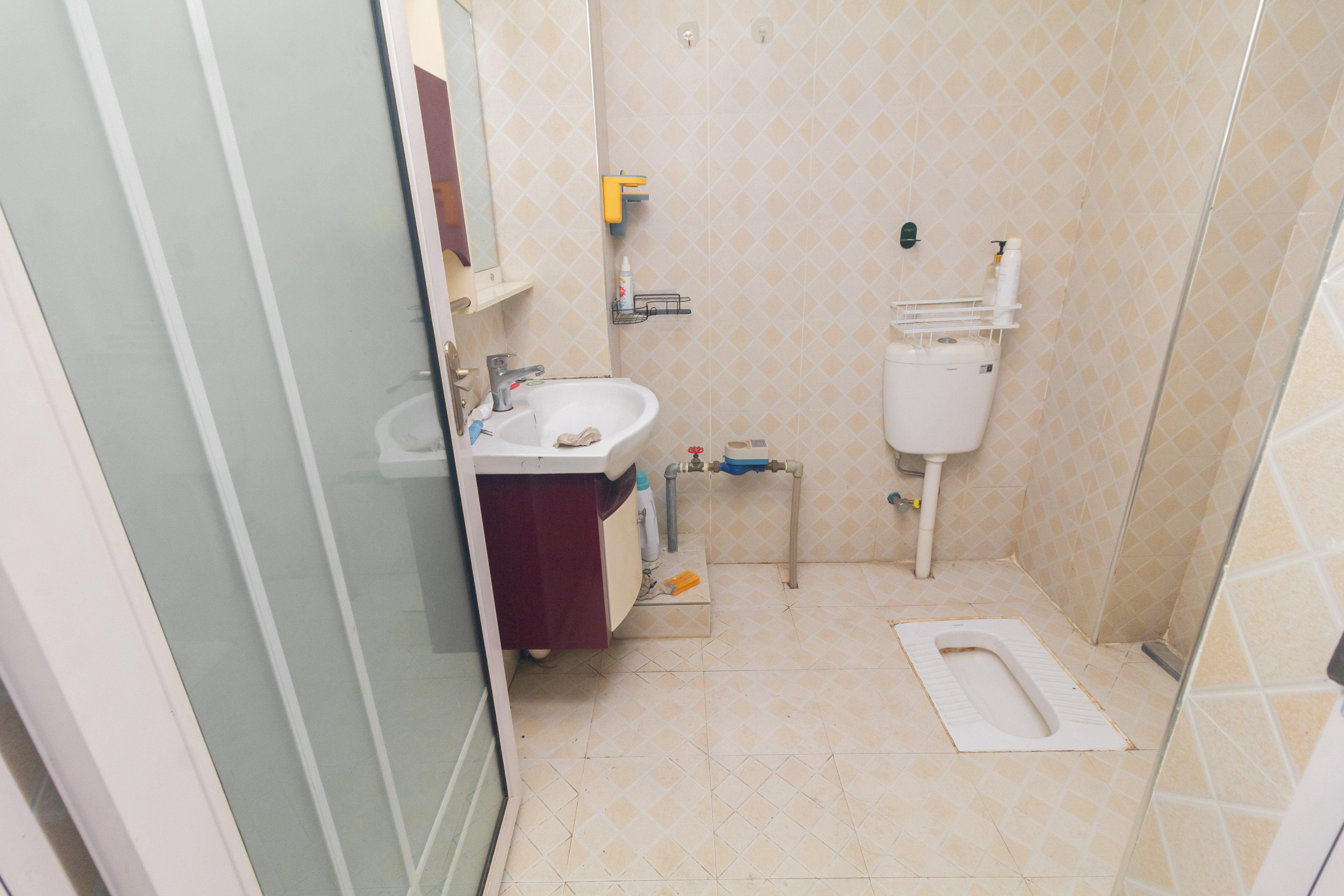 光明城市(星辰青年城)  1室1厅1卫    20.0万 光明城市(星辰青年城)  1室1厅1卫    20.0万卫生间