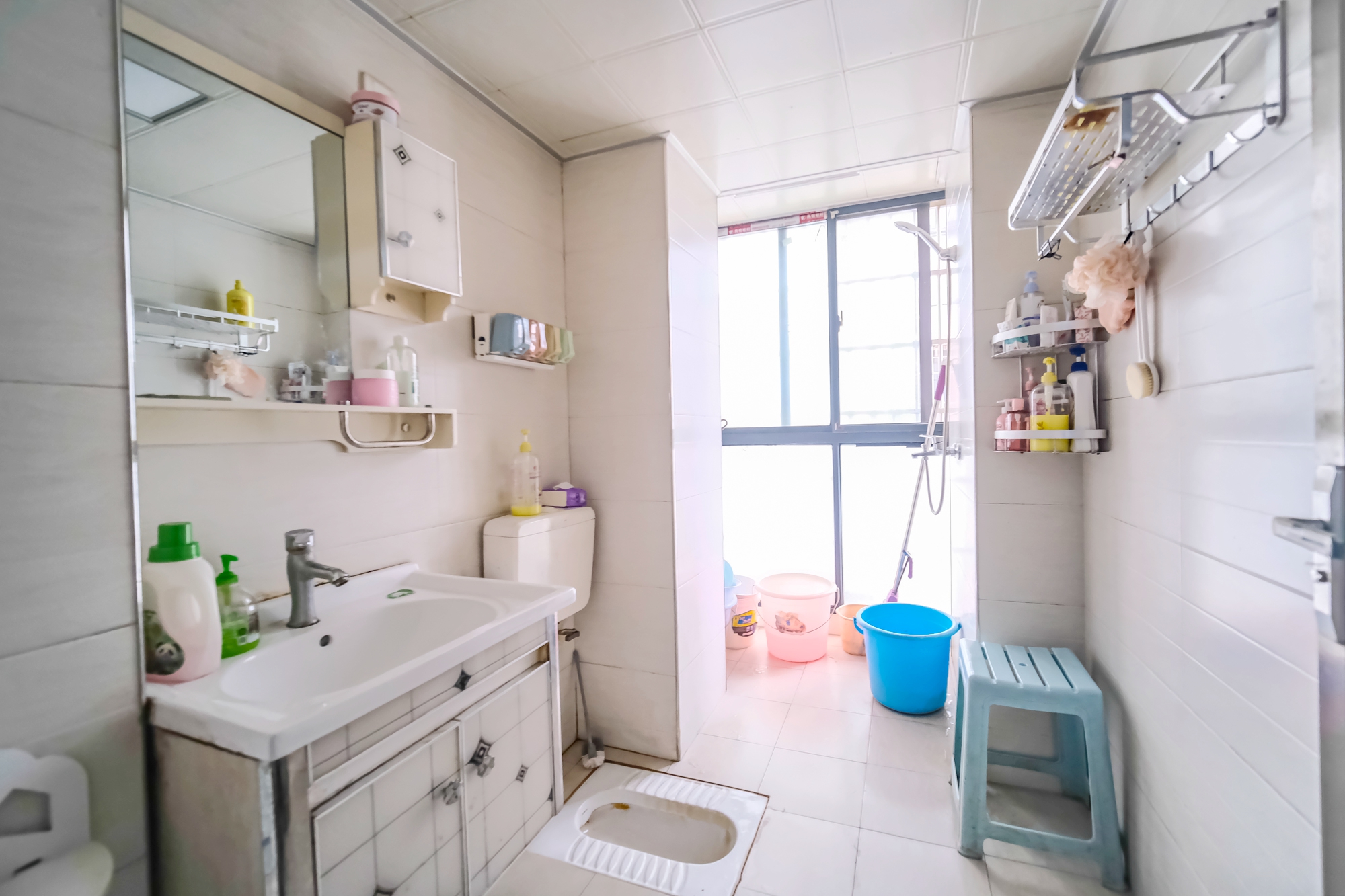 花样年华  4室2厅1卫    69.0万 花样年华  4室2厅1卫    69.0万卫生间