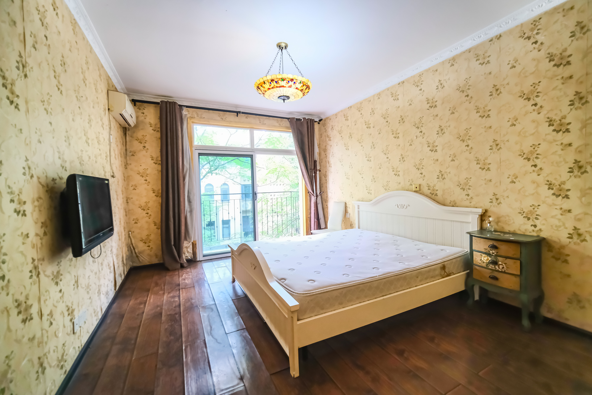 郡原居里  2室2厅1卫    83.1万 郡原居里  2室2厅1卫    83.1万卧室