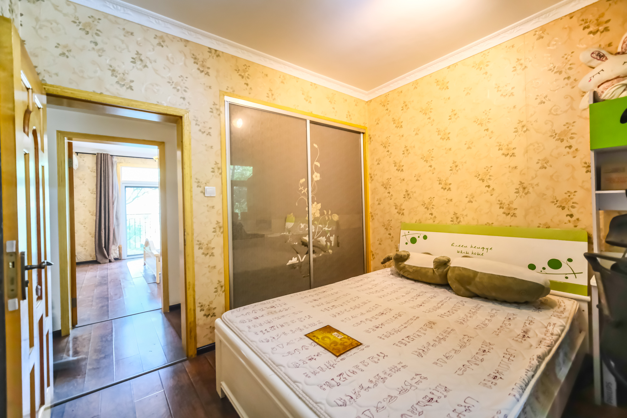 郡原居里  2室2厅1卫    83.1万 郡原居里  2室2厅1卫    83.1万卧室