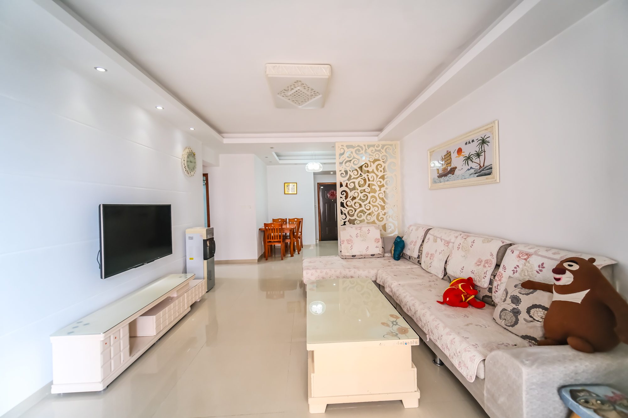 山水湾  3室2厅1卫    68.3万 山水湾  3室2厅1卫    68.3万客厅